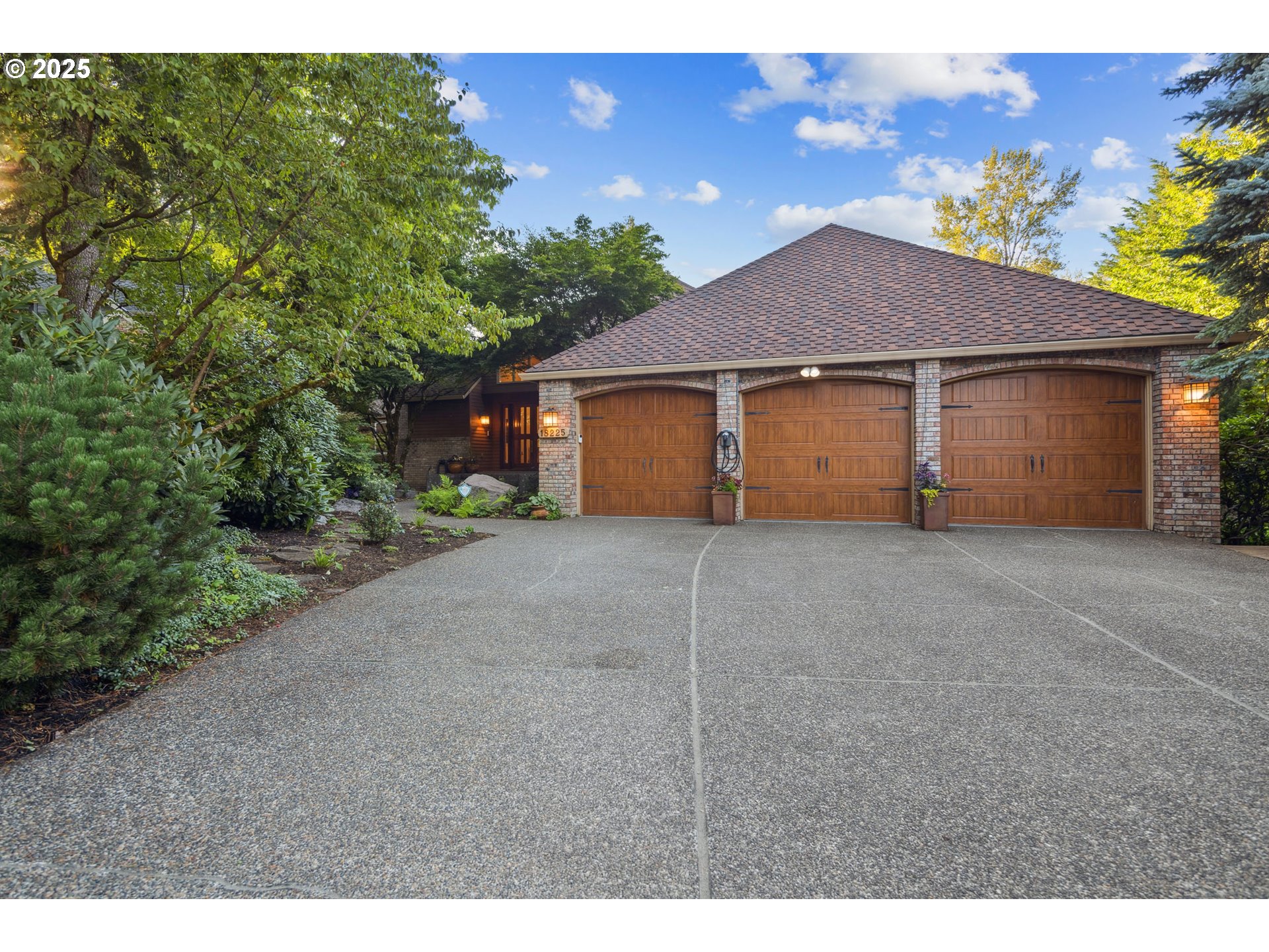 18225 RIVER EDGE CT