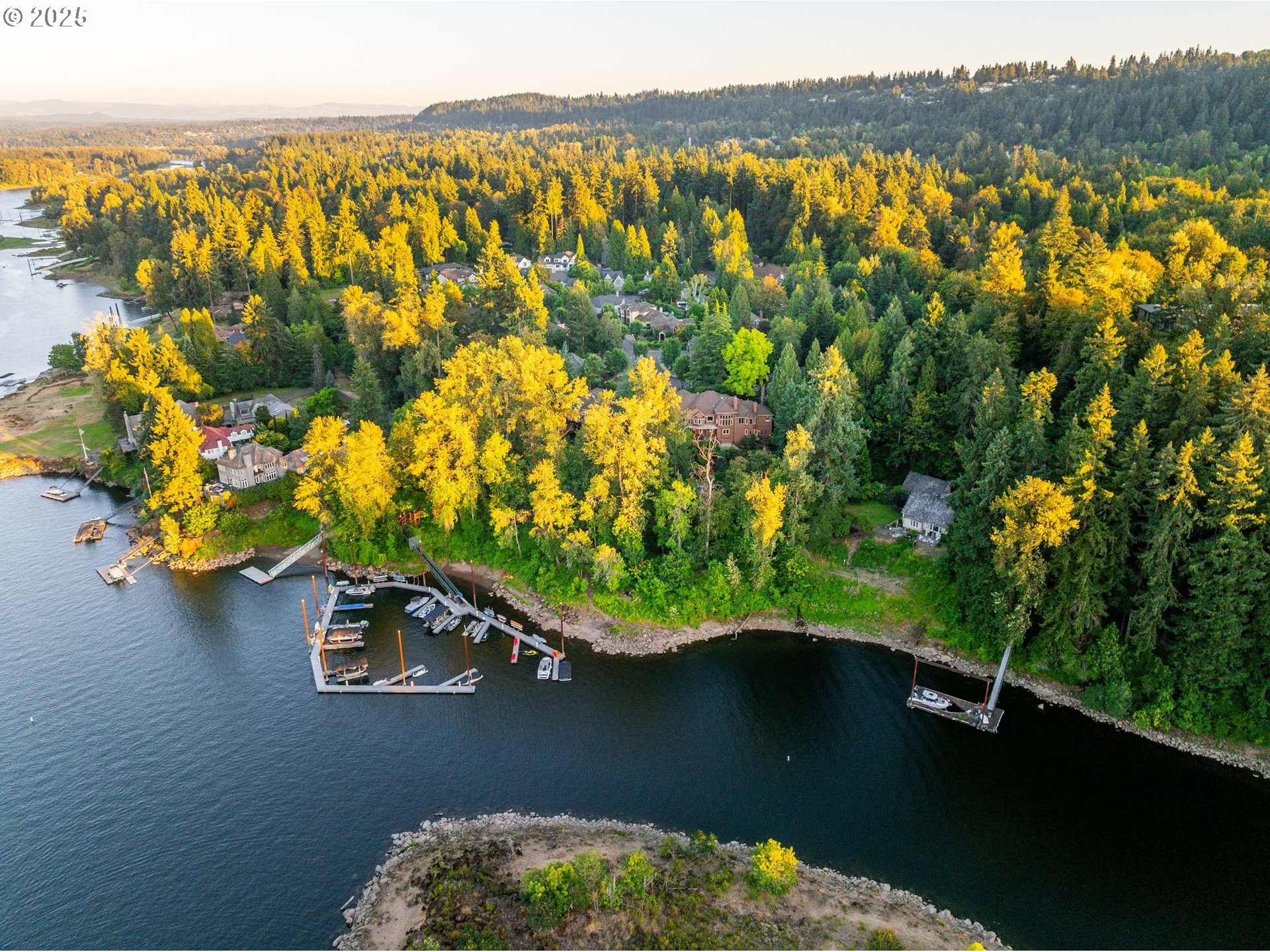 18225 RIVER EDGE CT