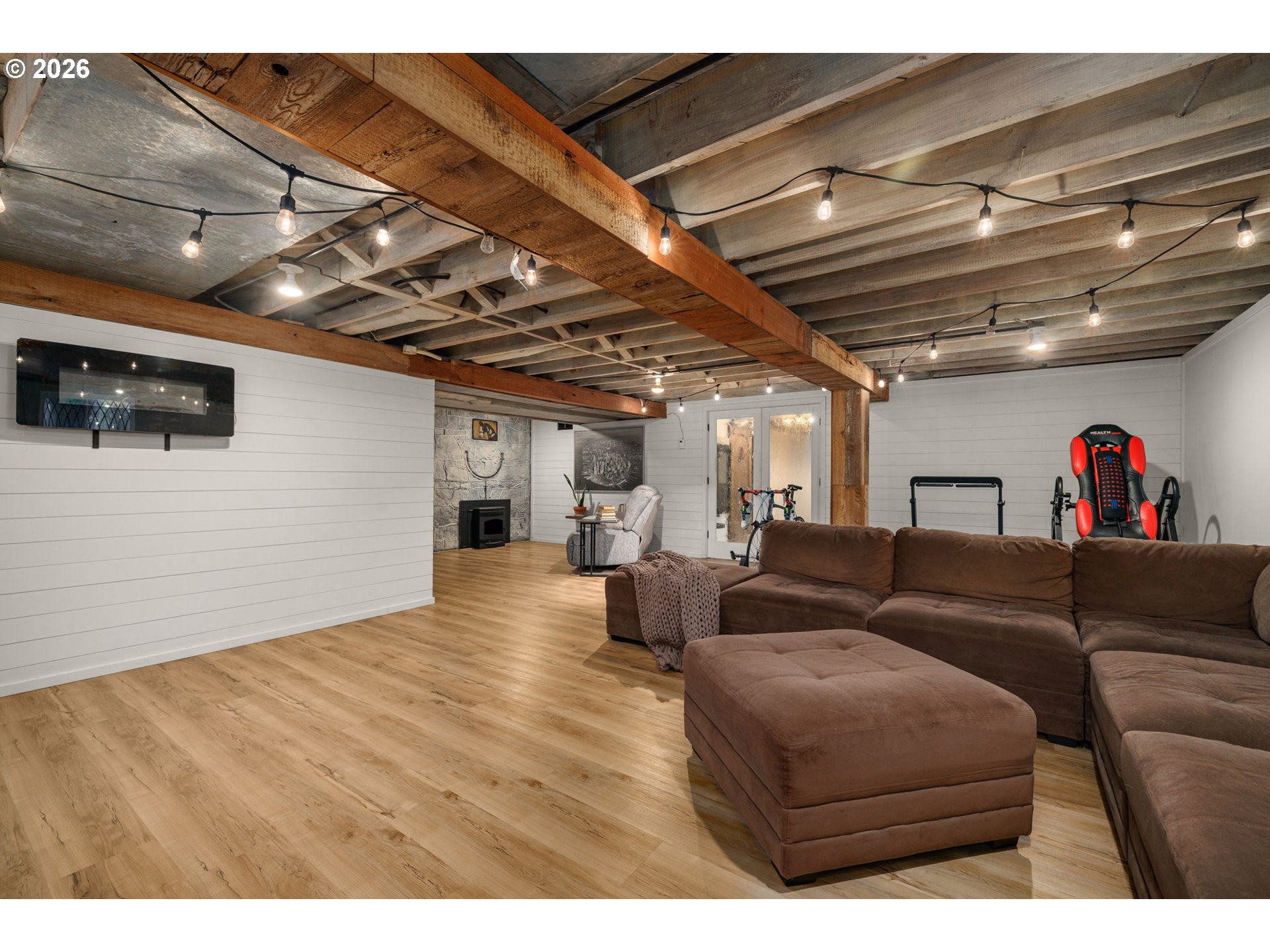 2604 NE 50TH CIR