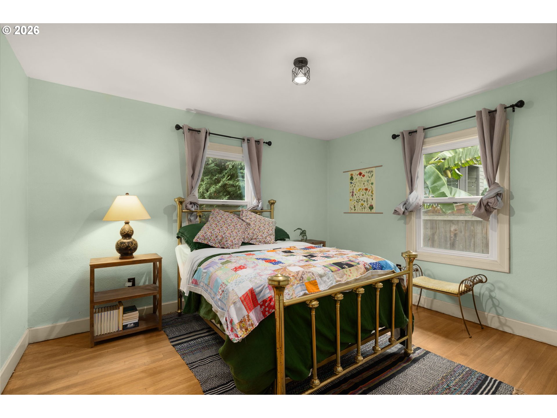2604 NE 50TH CIR
