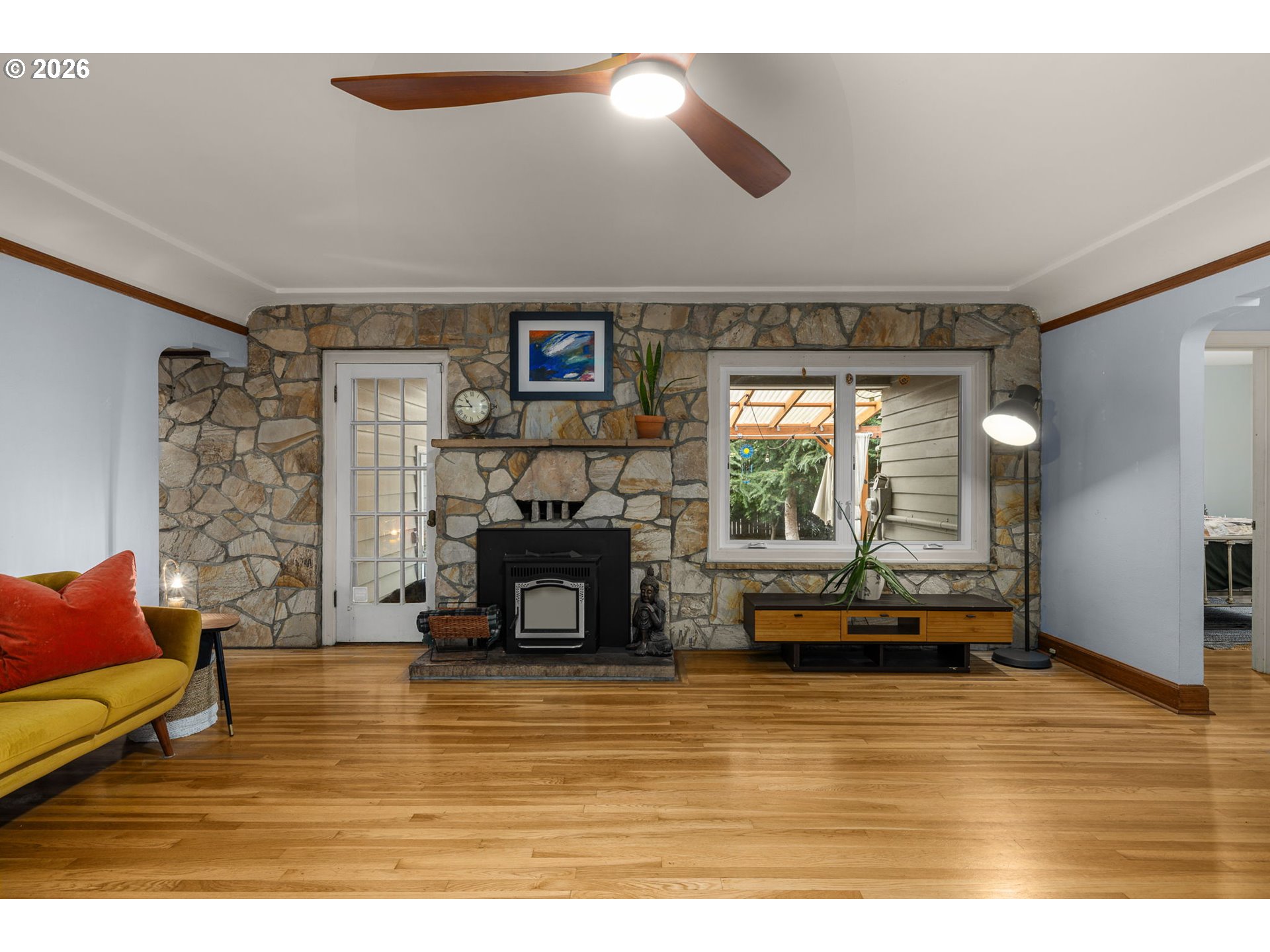 2604 NE 50TH CIR