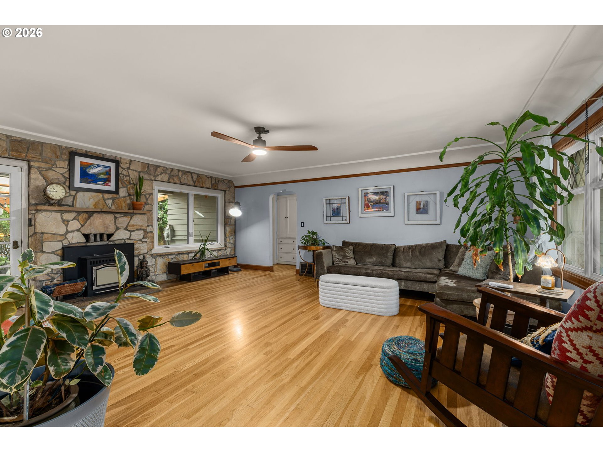 2604 NE 50TH CIR