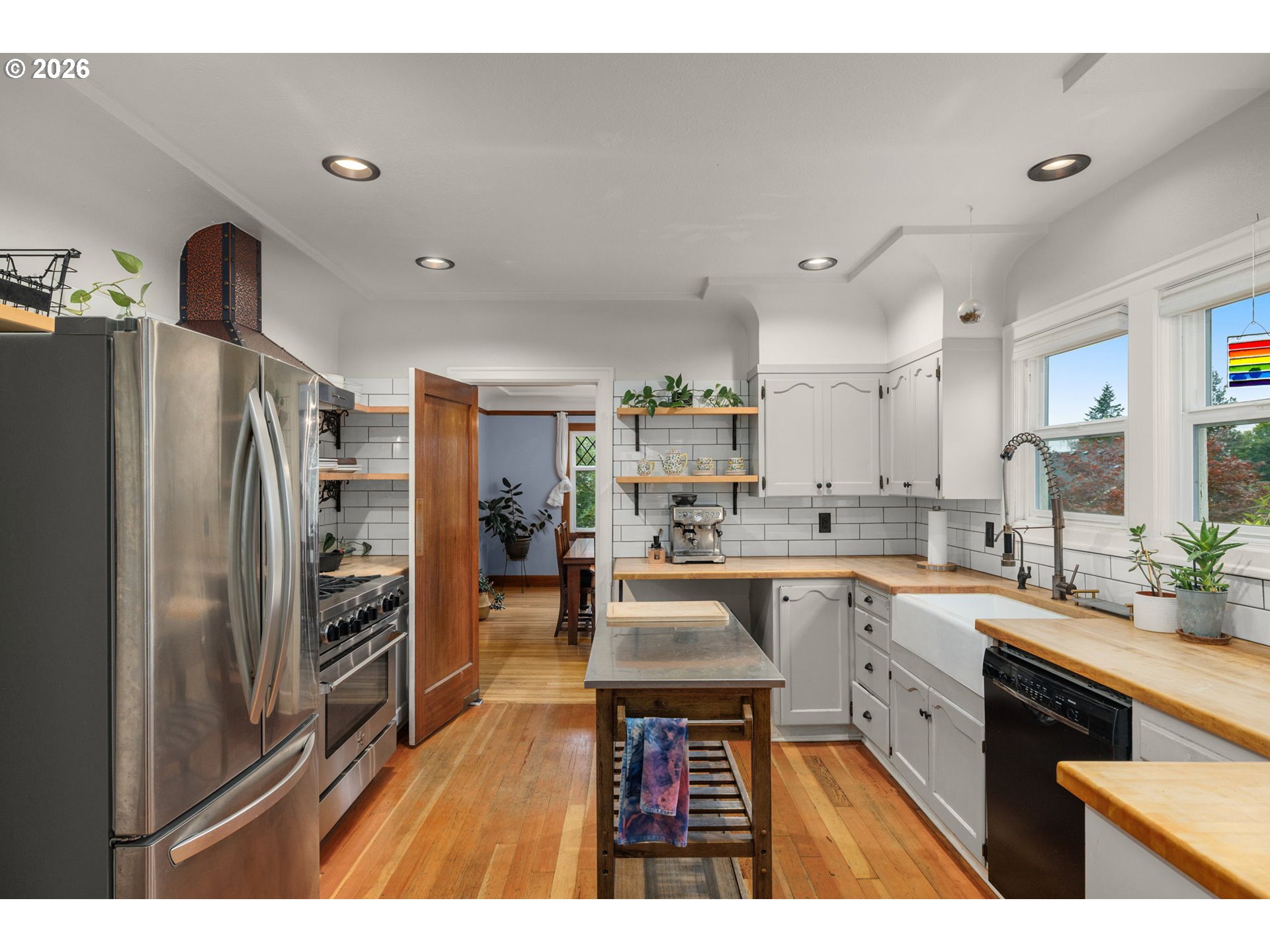 2604 NE 50TH CIR