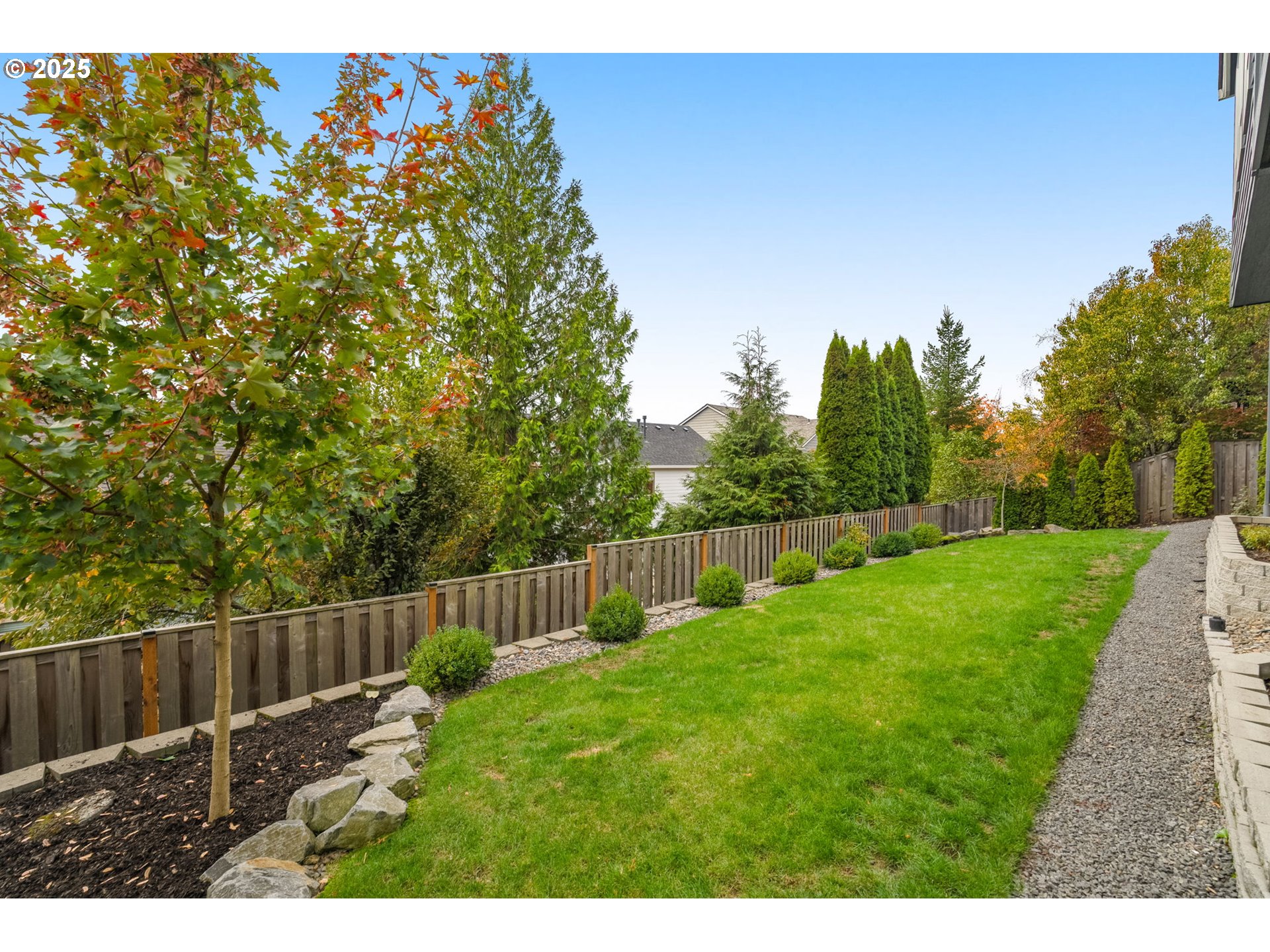 16090 SW WHITE BIRD ST