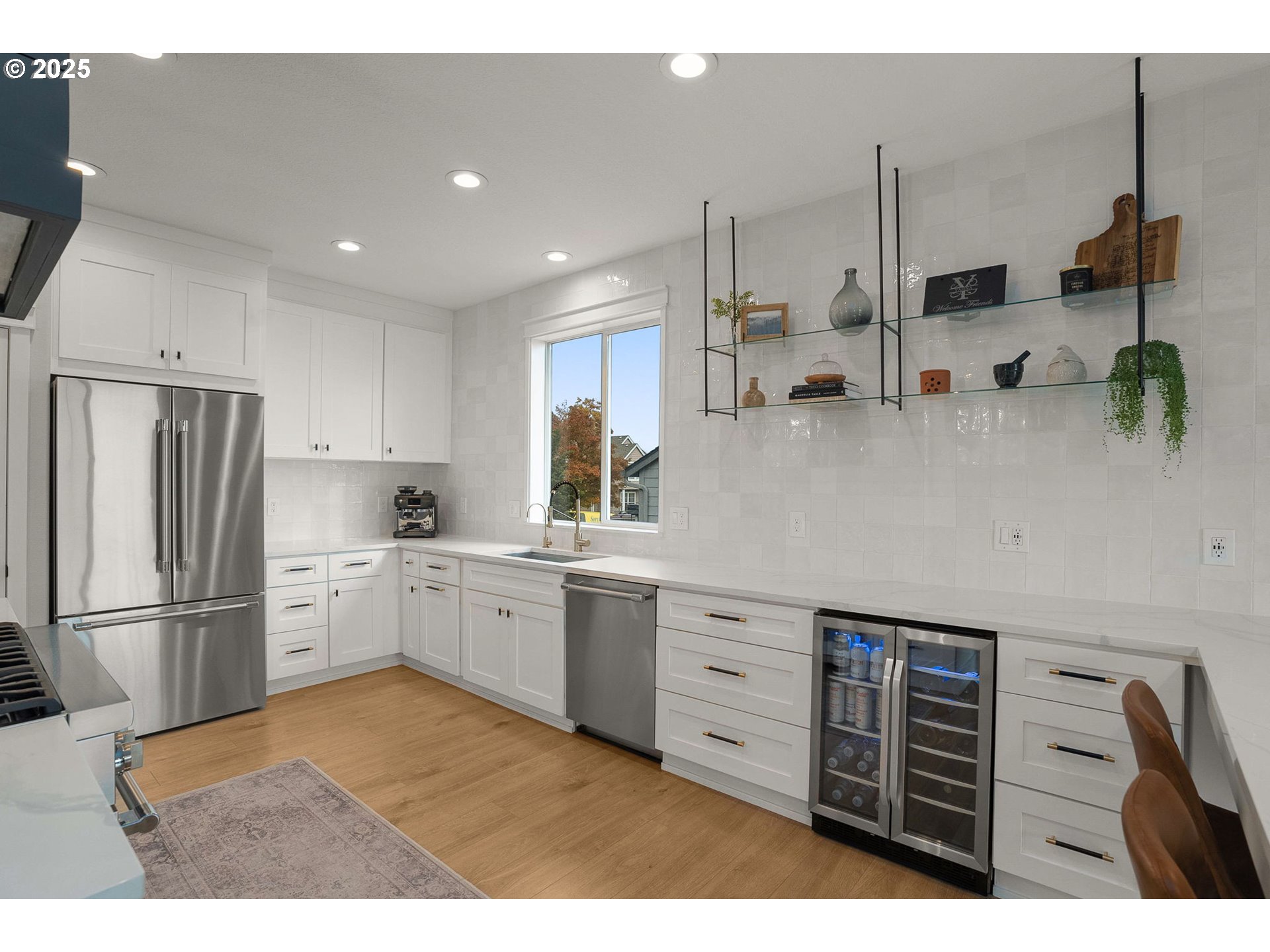 16090 SW WHITE BIRD ST