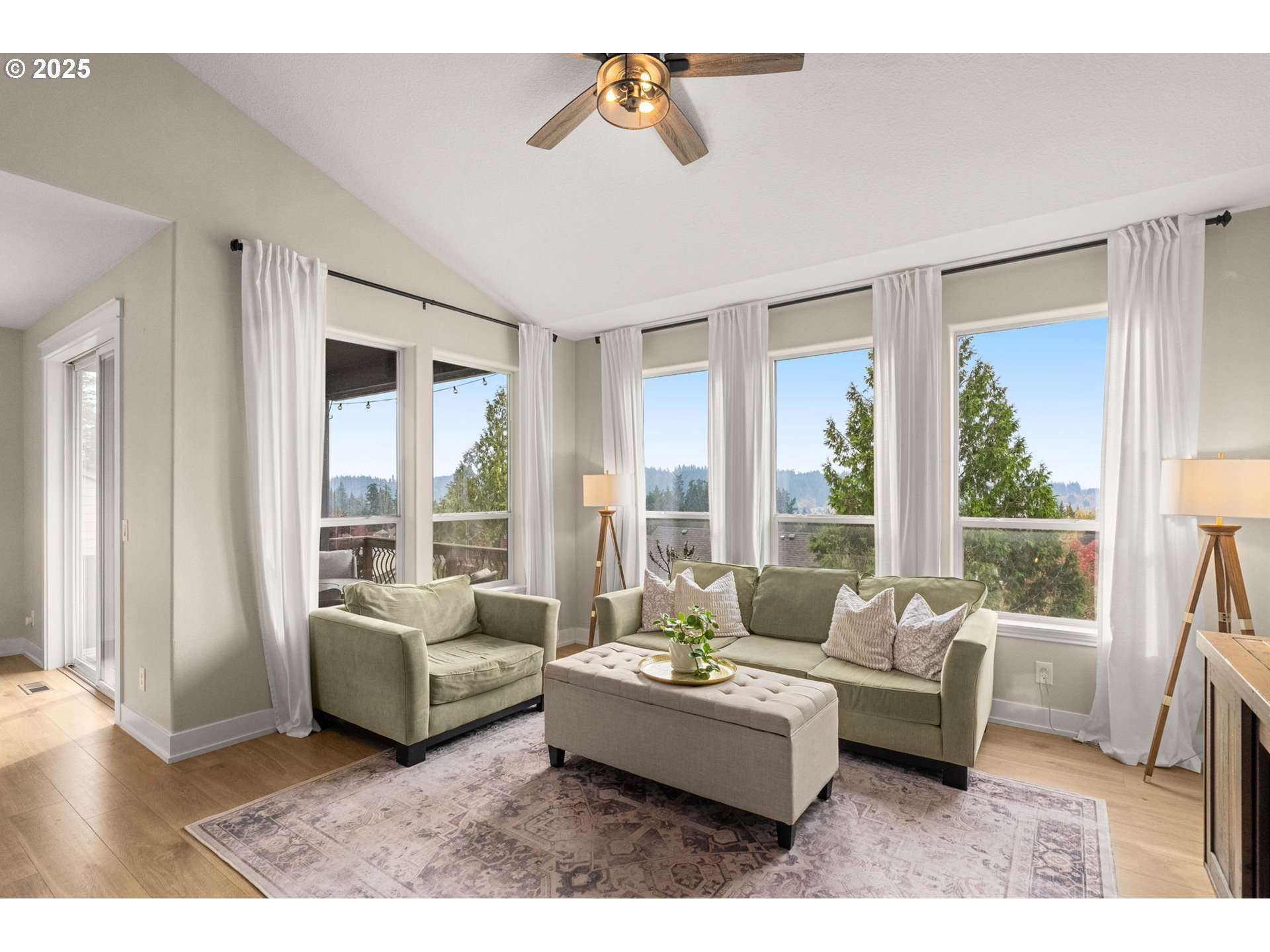 16090 SW WHITE BIRD ST