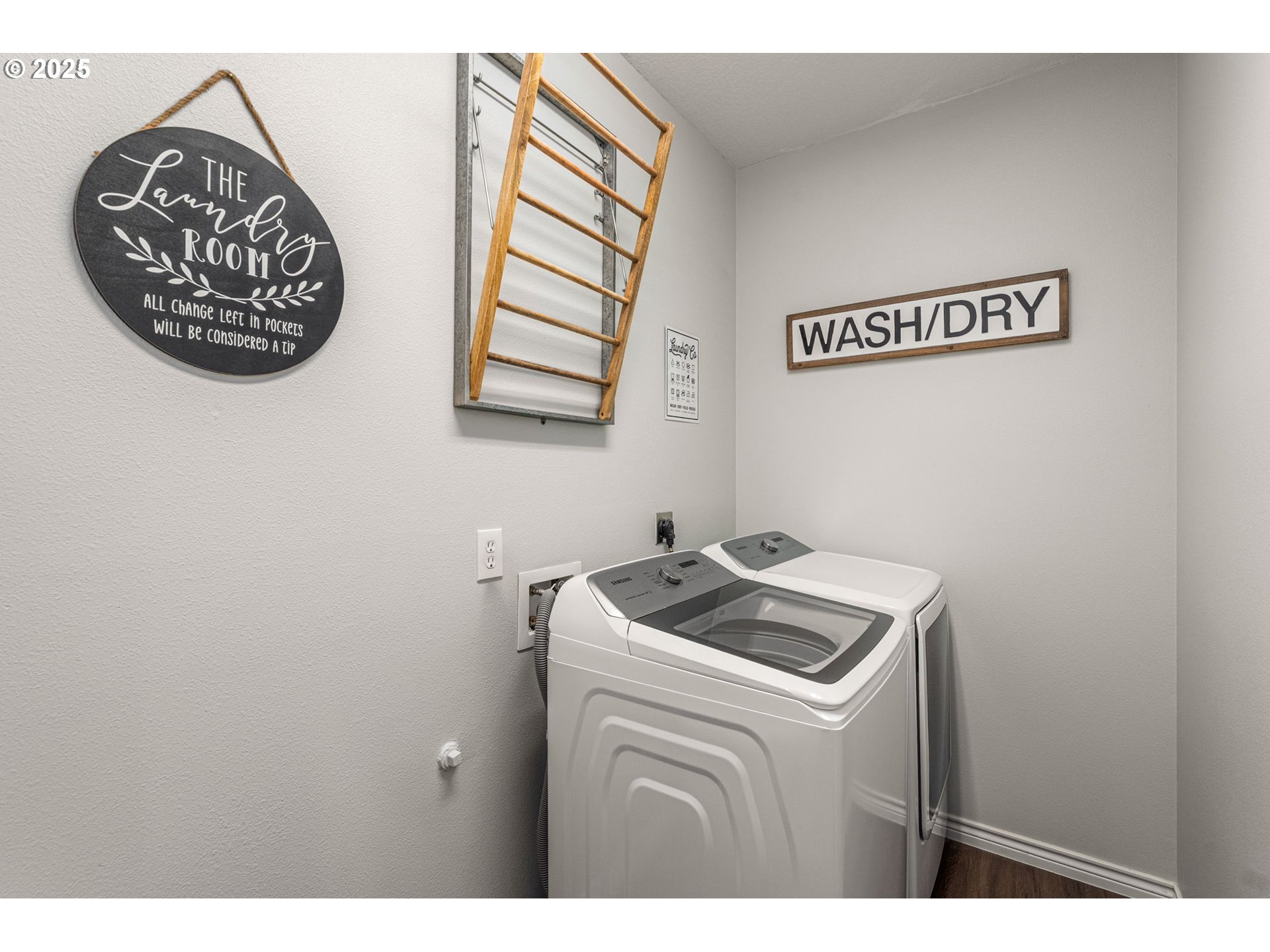 16090 SW WHITE BIRD ST