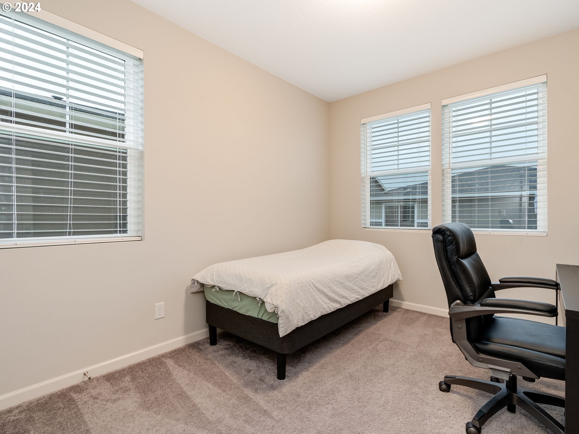 8473 SE CRABAPPLE ST