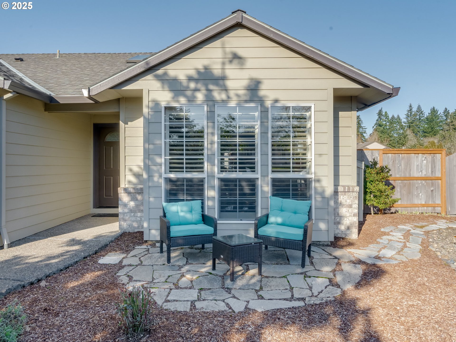 5725 SE LEXINGTON DR