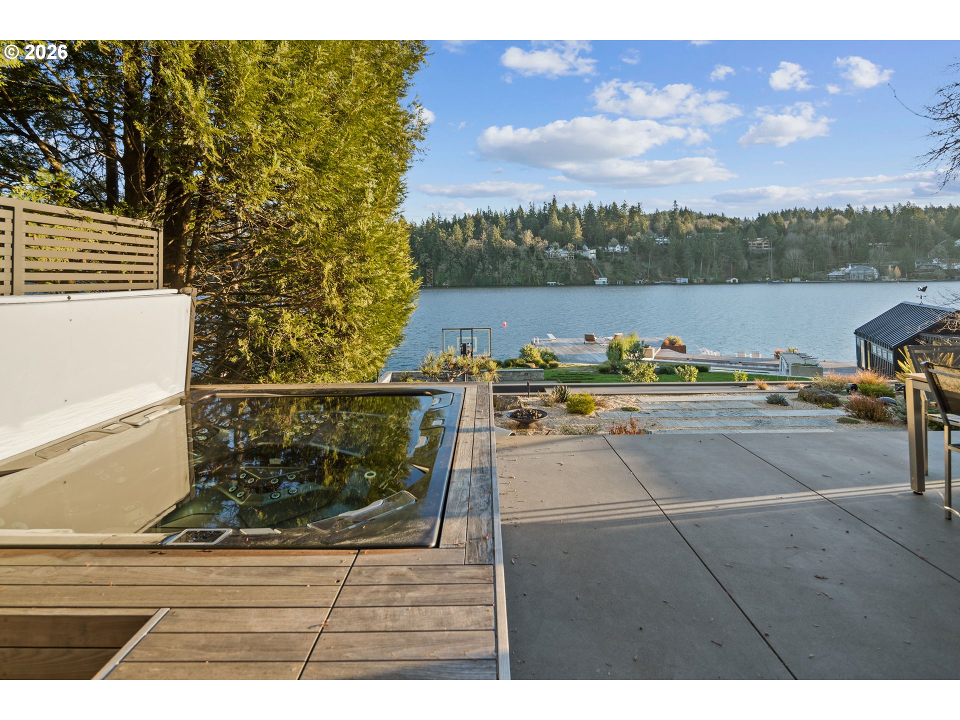 2600 SUMMIT DR