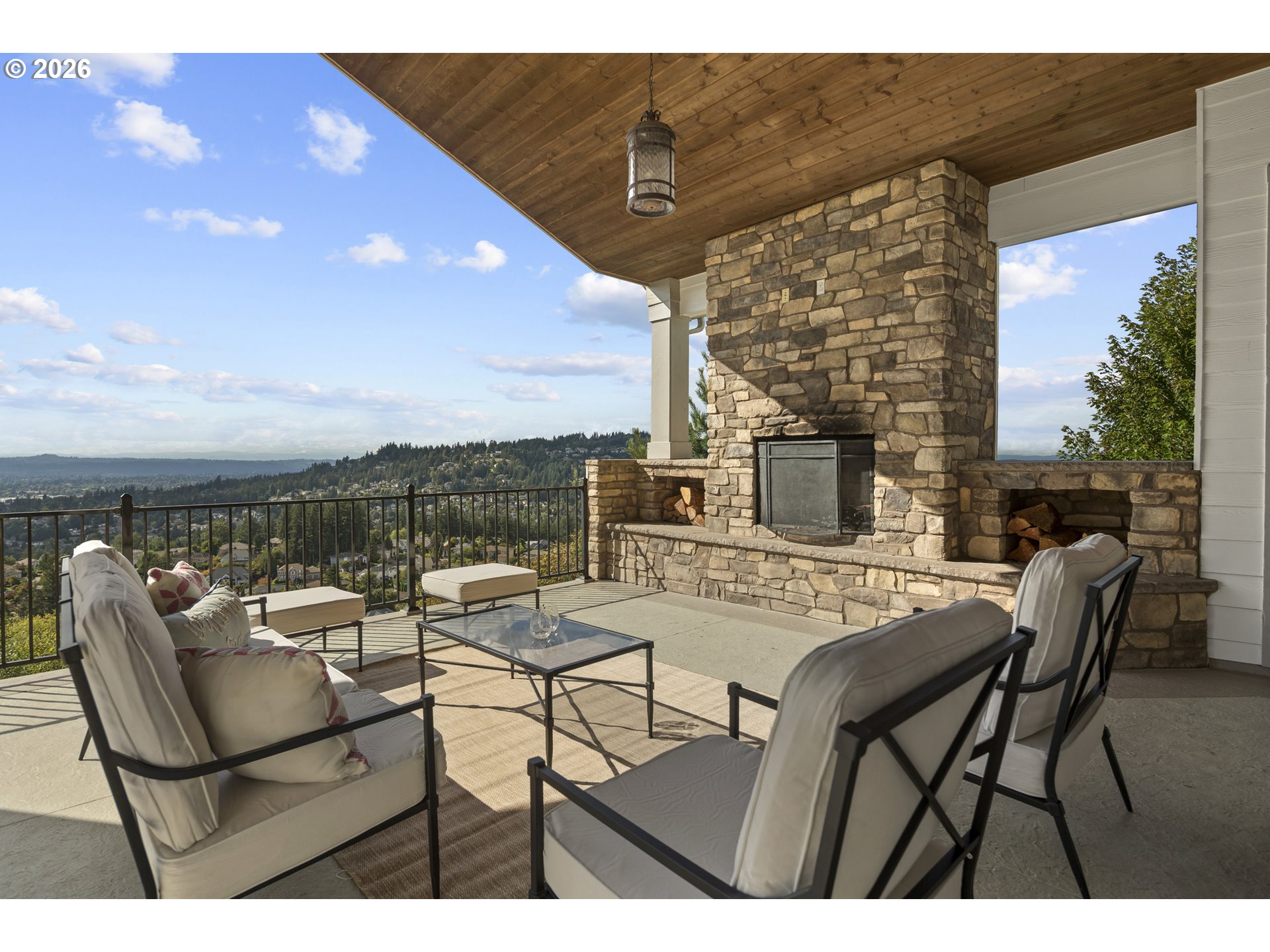 13857 SE MOUNTAIN CREST DR