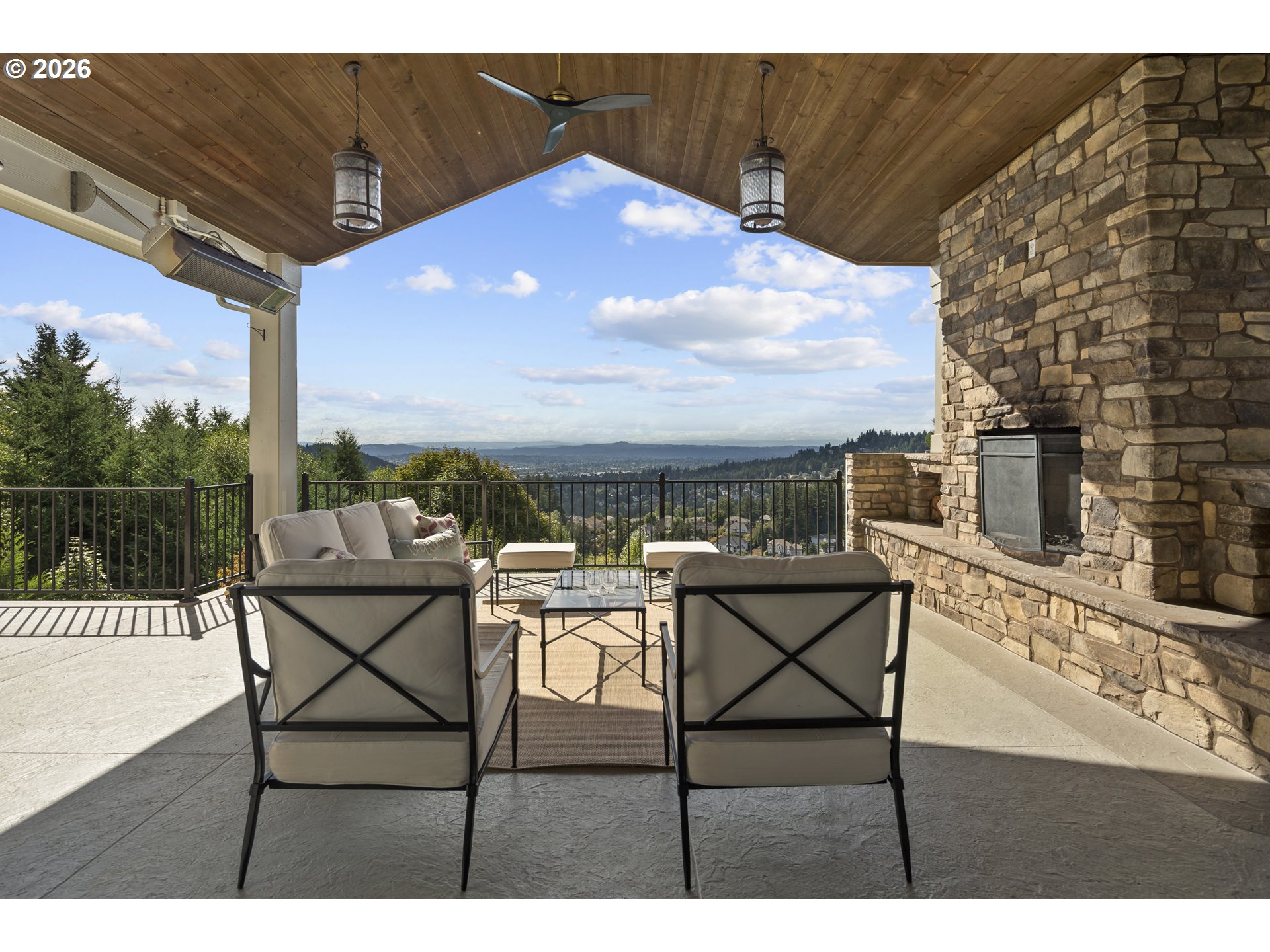 13857 SE MOUNTAIN CREST DR