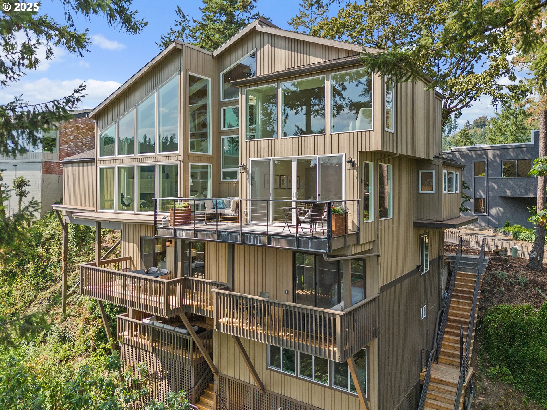 15400 DIAMOND HEAD RD