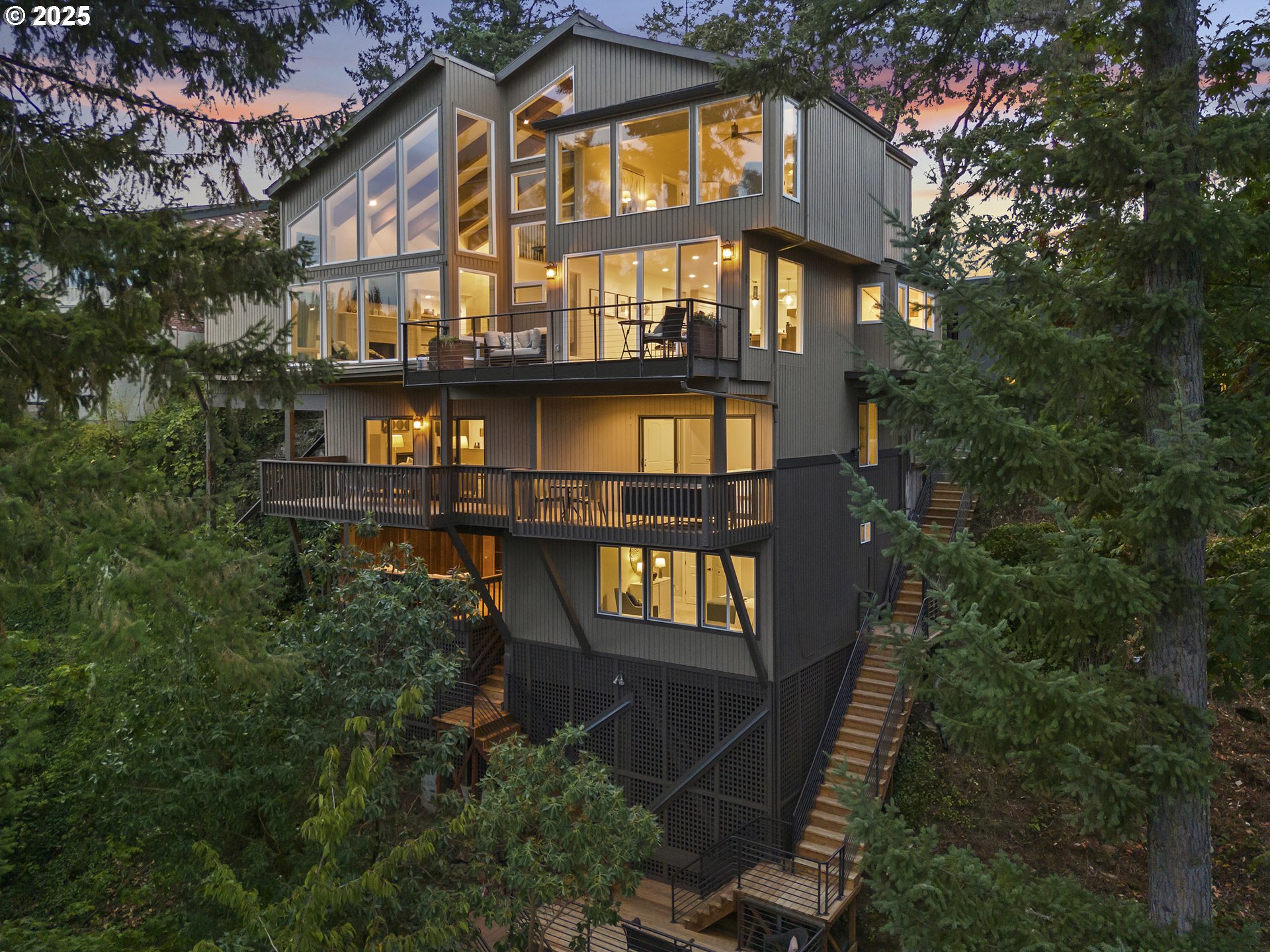 15400 DIAMOND HEAD RD