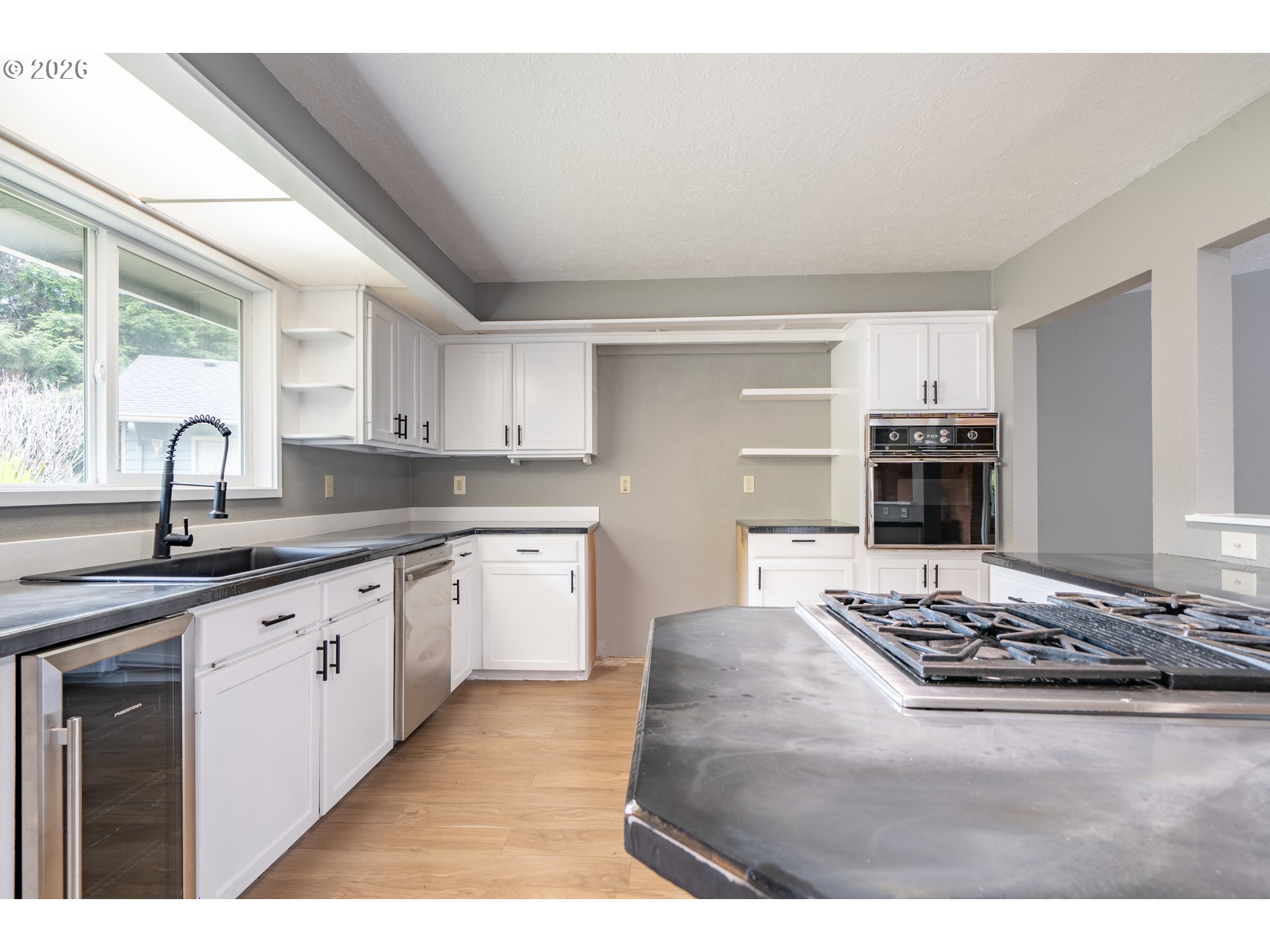60 SEAGROVE PL