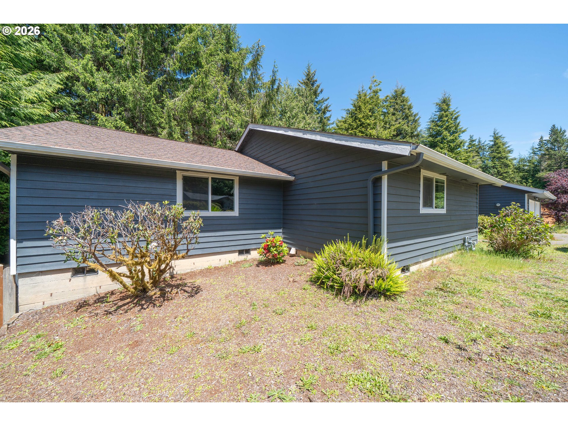 60 SEAGROVE PL