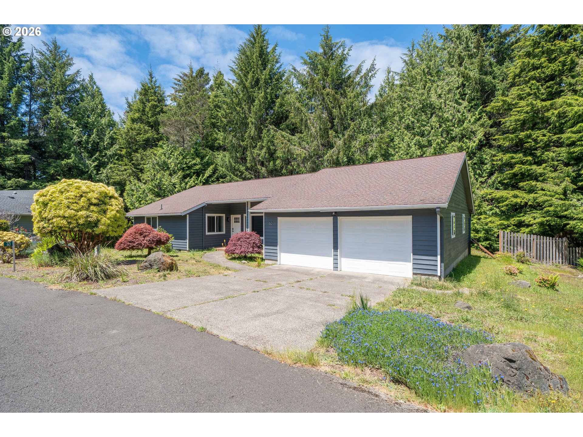 60 SEAGROVE PL