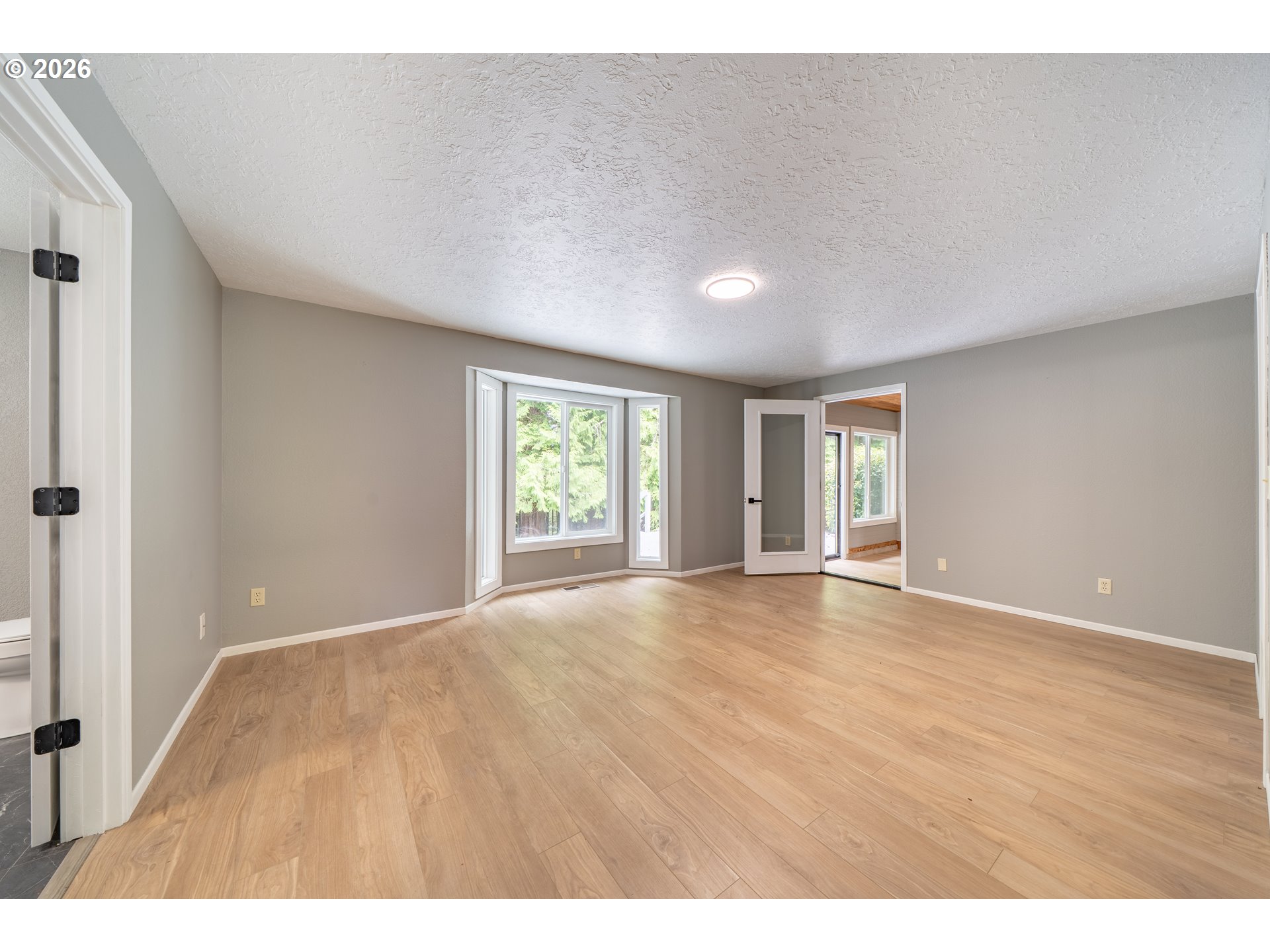 60 SEAGROVE PL
