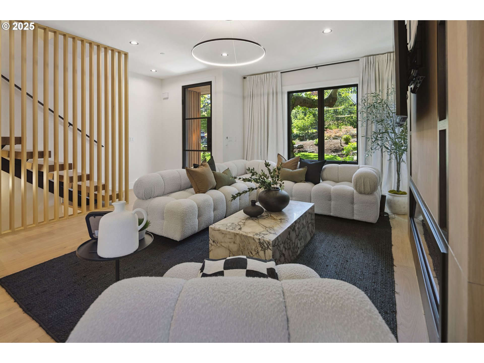 703 1st ST, Lake Oswego