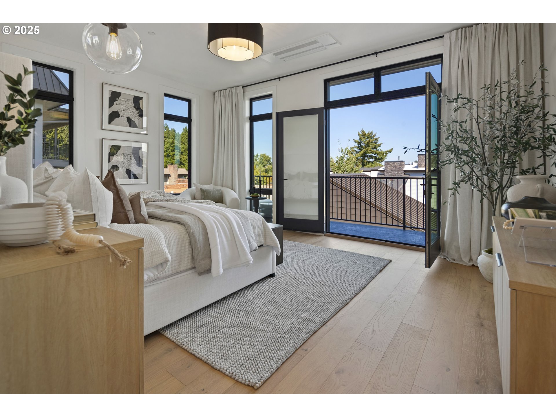 703 1st ST, Lake Oswego