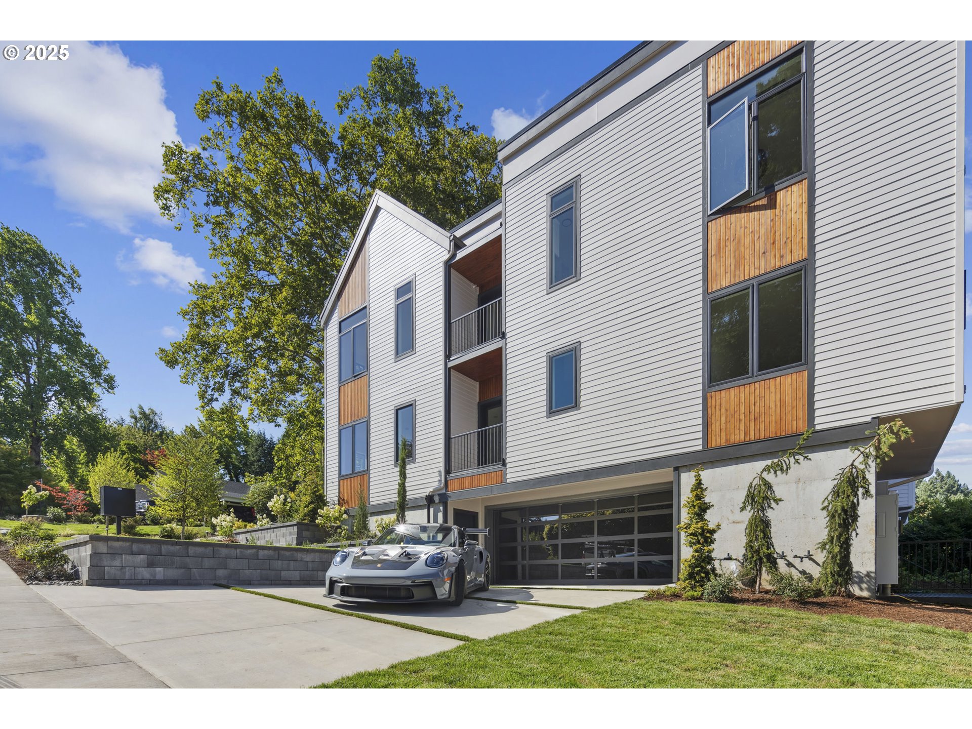 703 1st ST, Lake Oswego