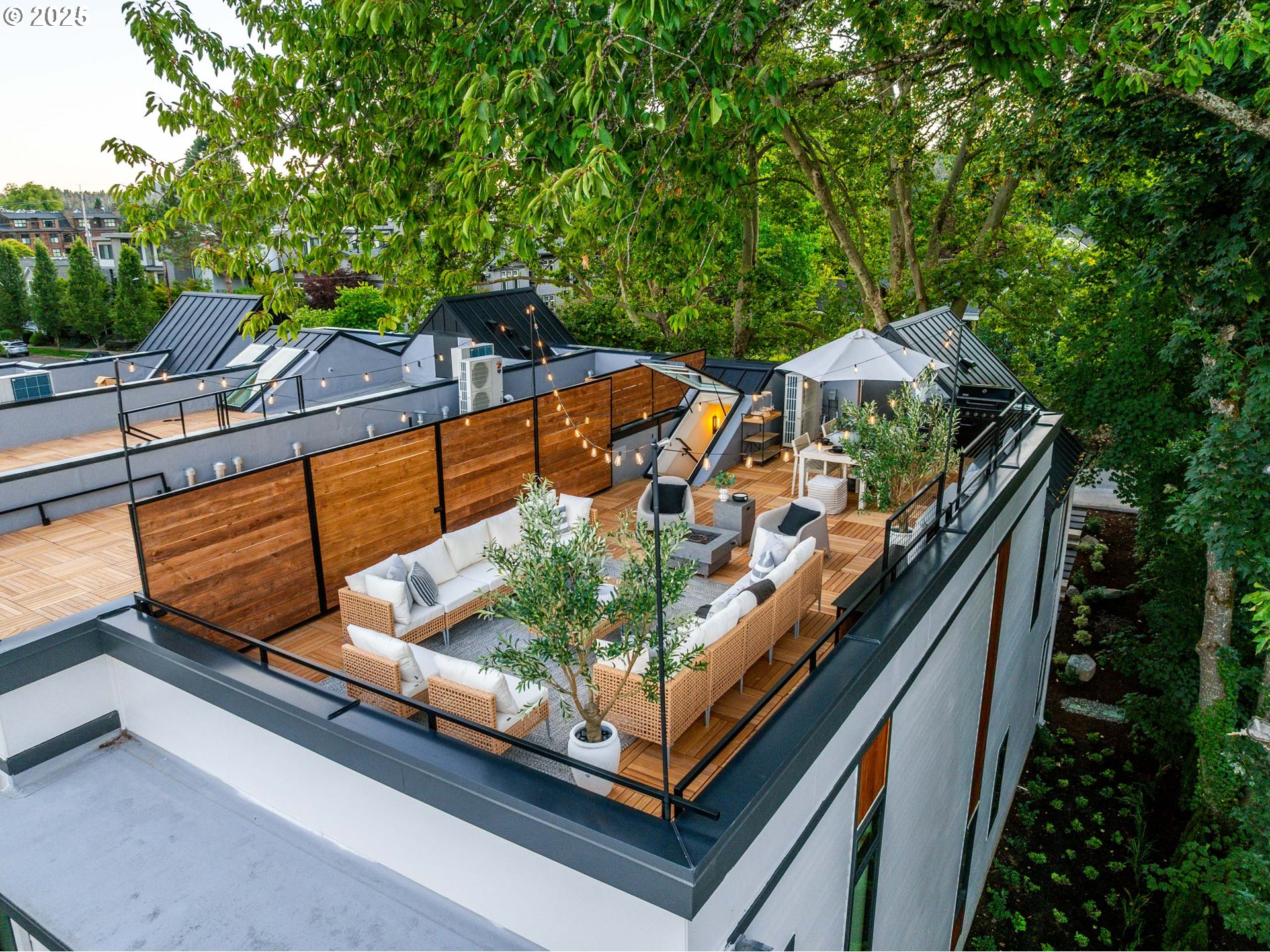 703 1st ST, Lake Oswego