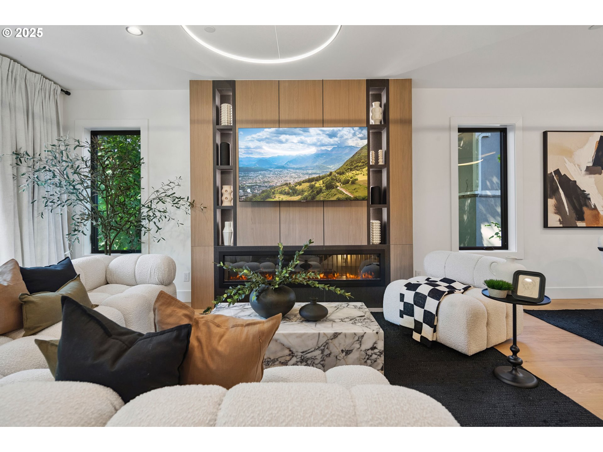 703 1st ST, Lake Oswego