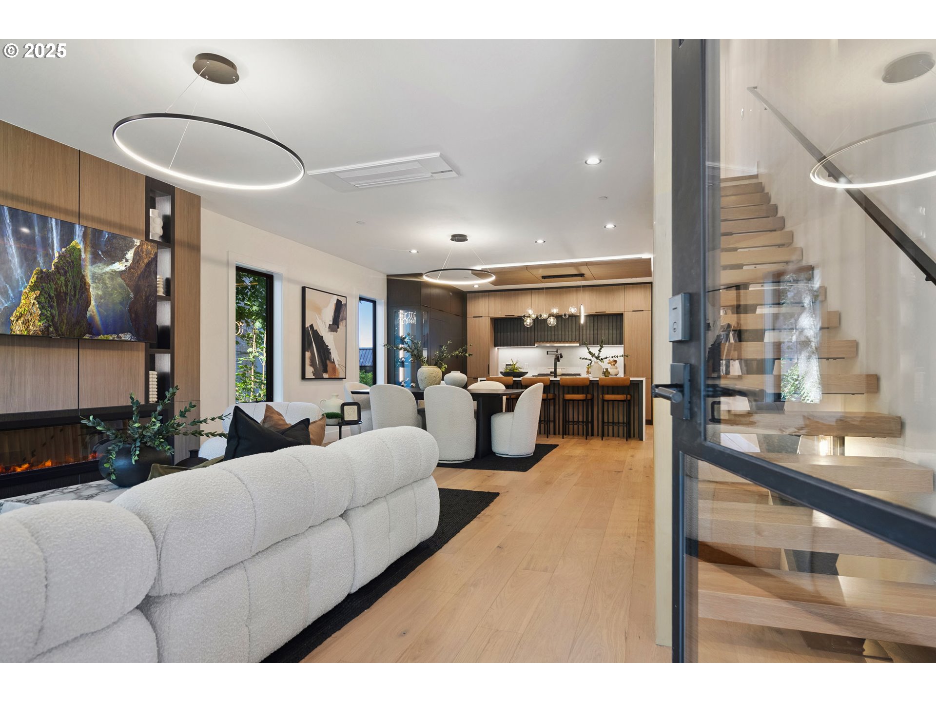 703 1st ST, Lake Oswego