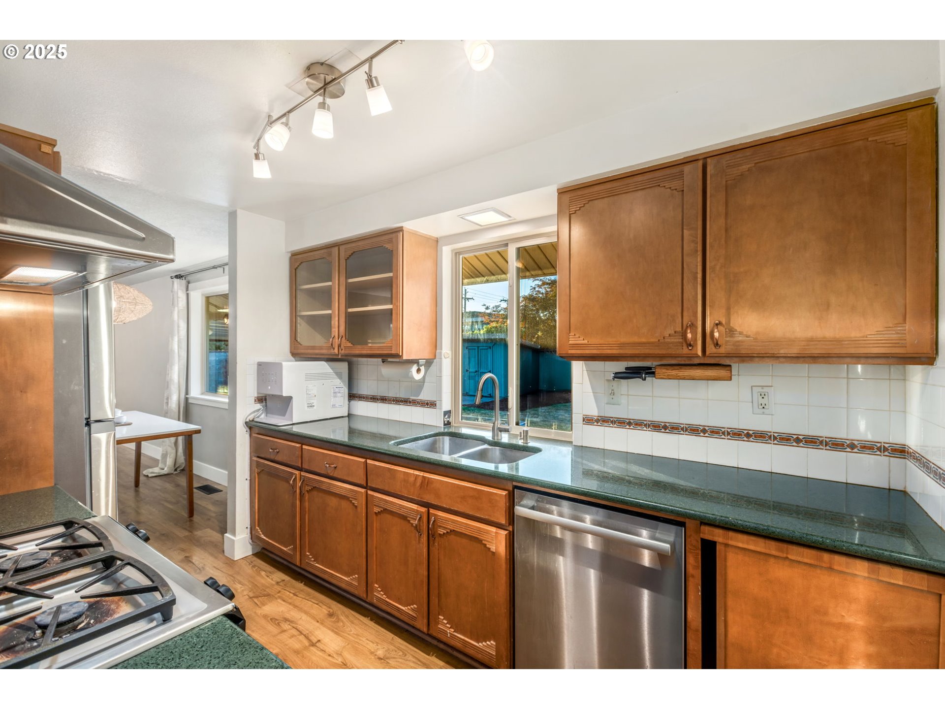 22313 SE MORRISON ST