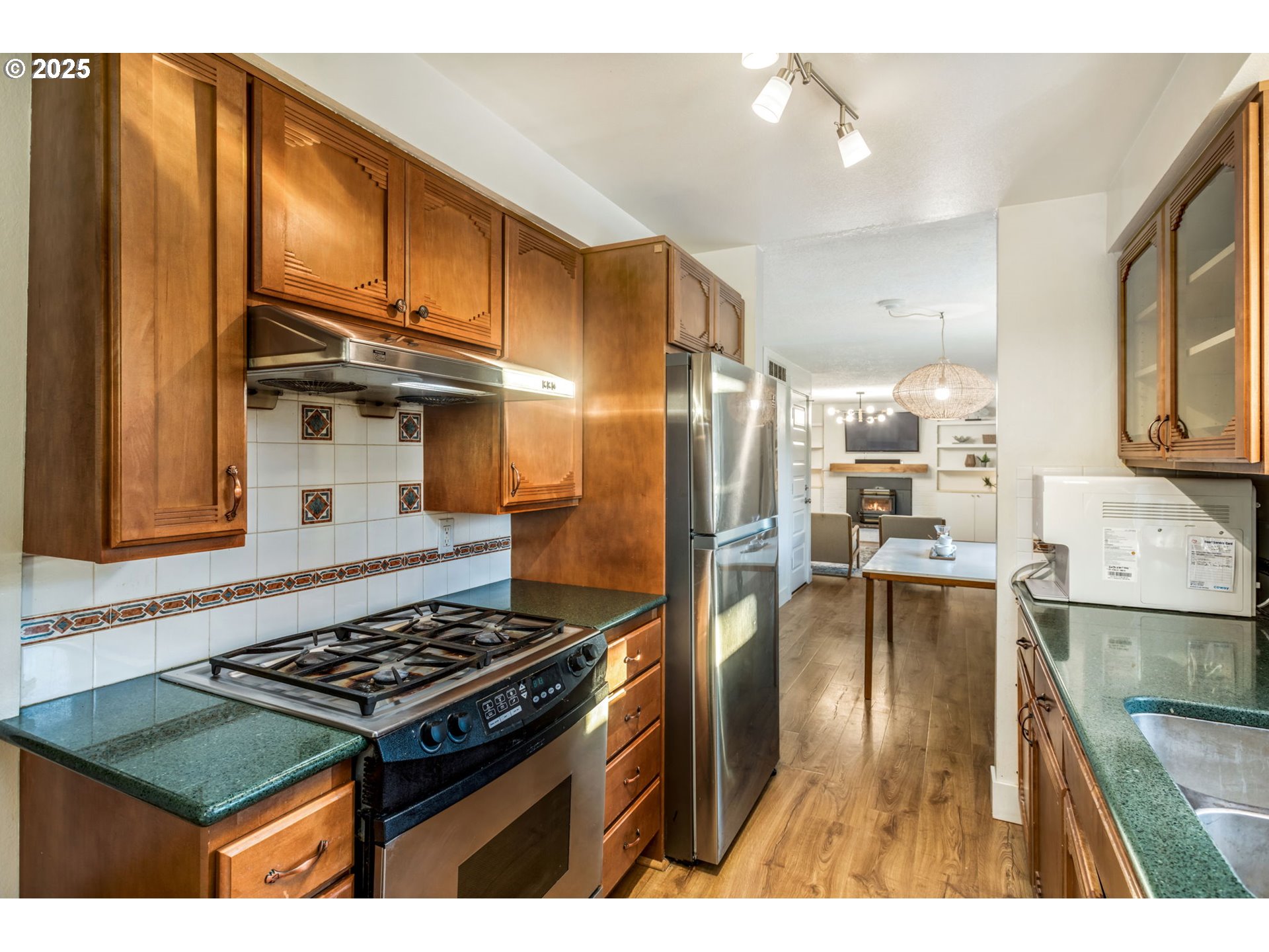 22313 SE MORRISON ST