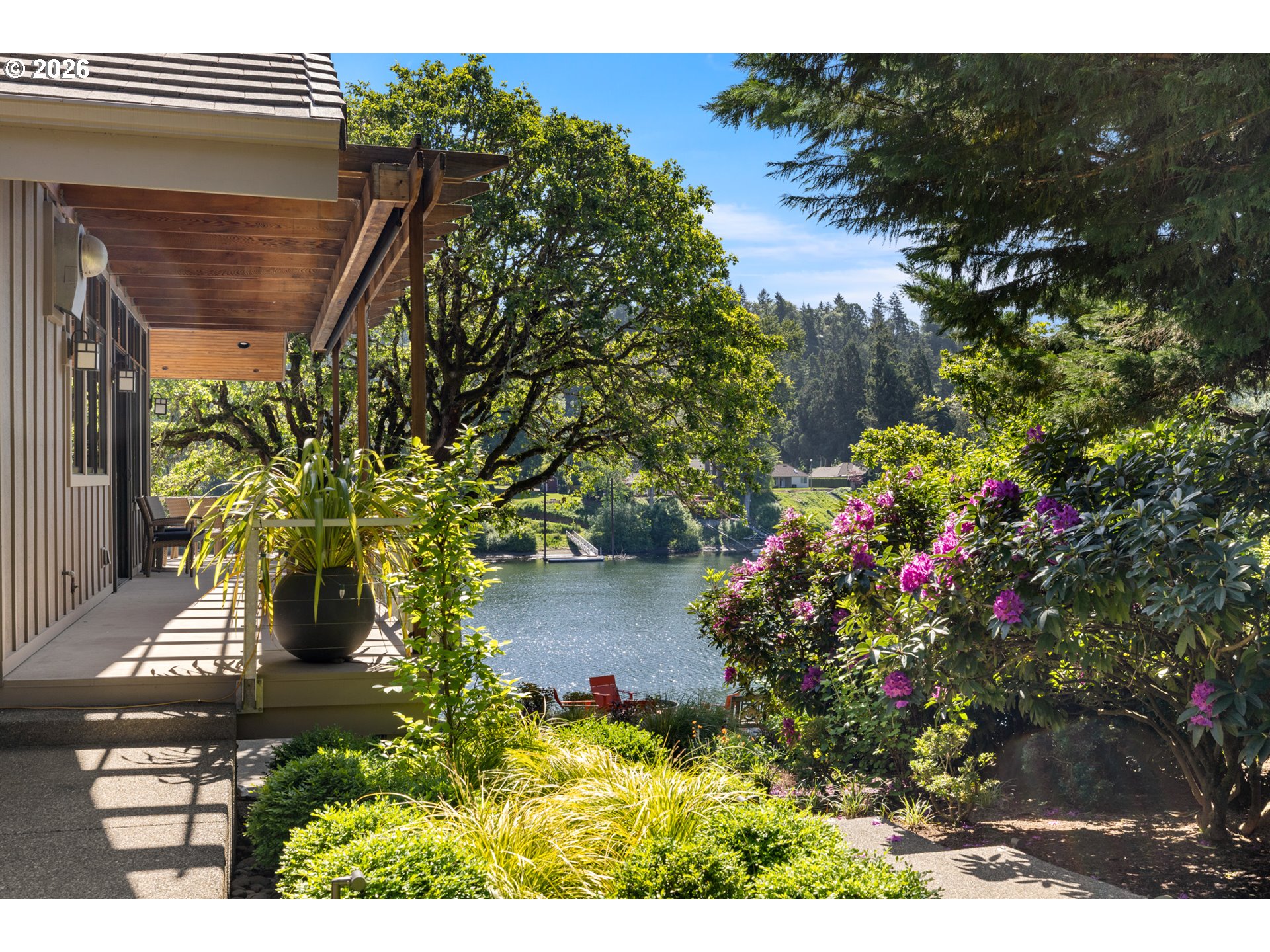 268 SW Forest Cove RD