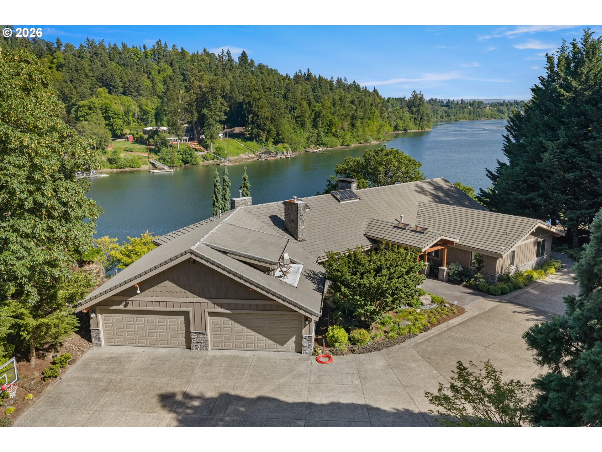 268 SW Forest Cove RD