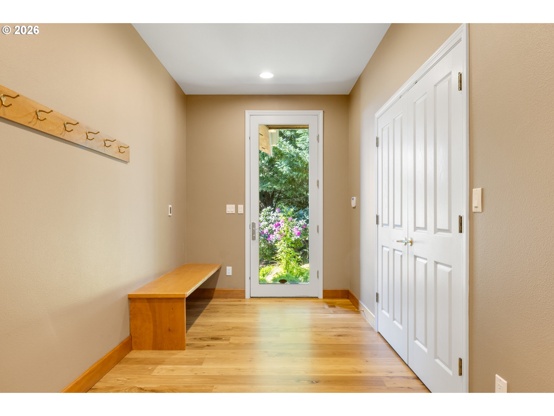 268 SW Forest Cove RD