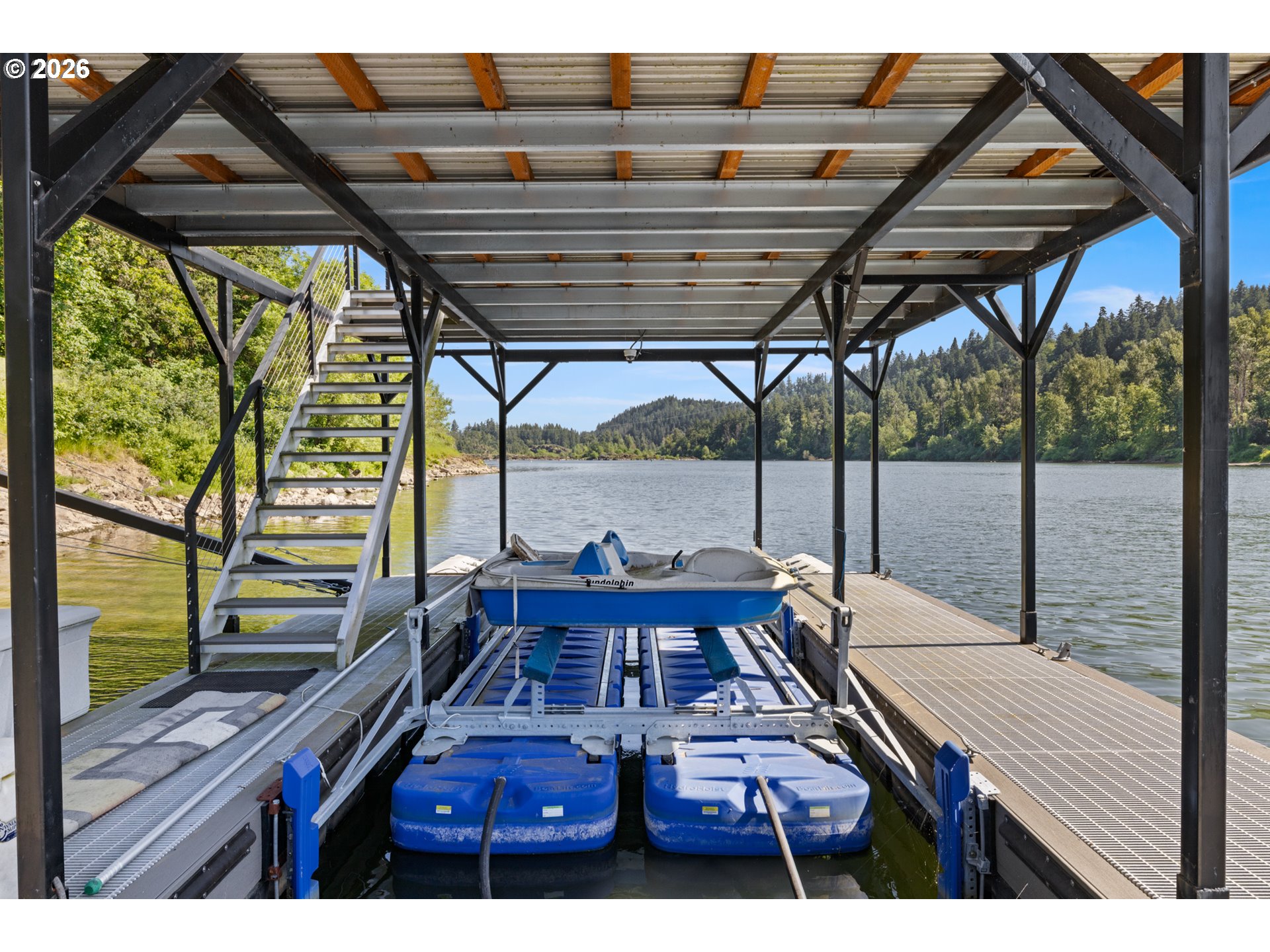268 SW Forest Cove RD