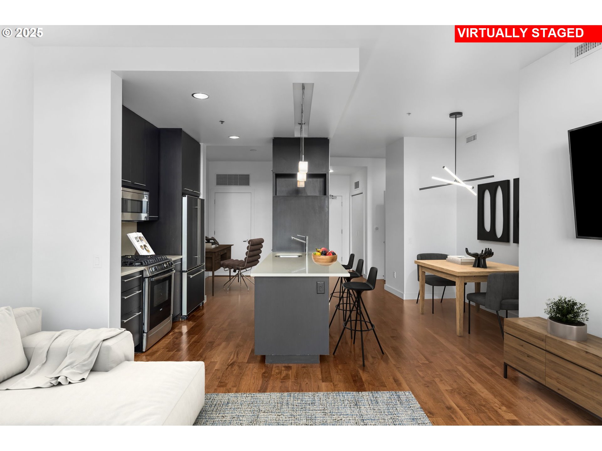 949 NW OVERTON ST 1304