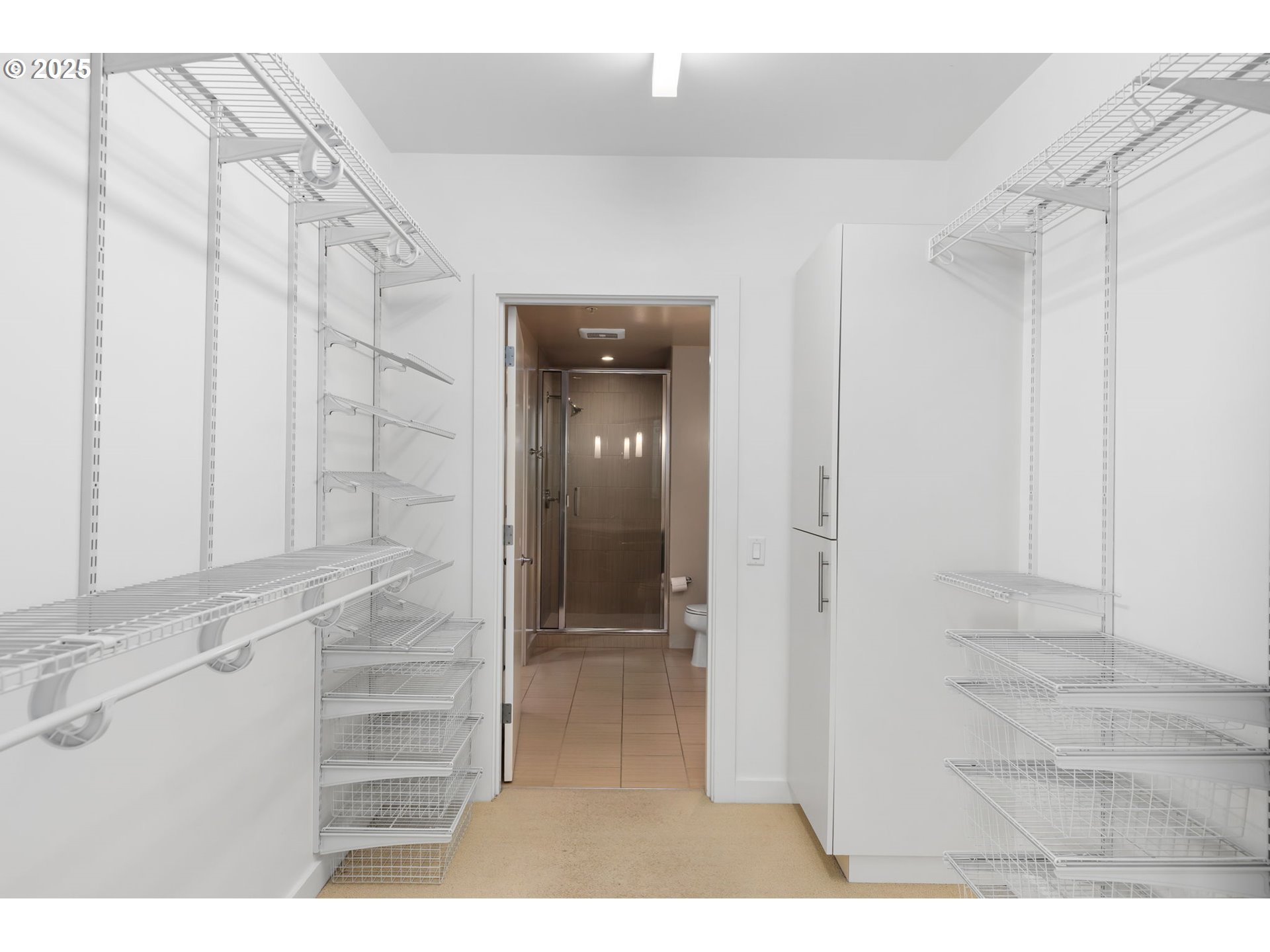 949 NW OVERTON ST 1304