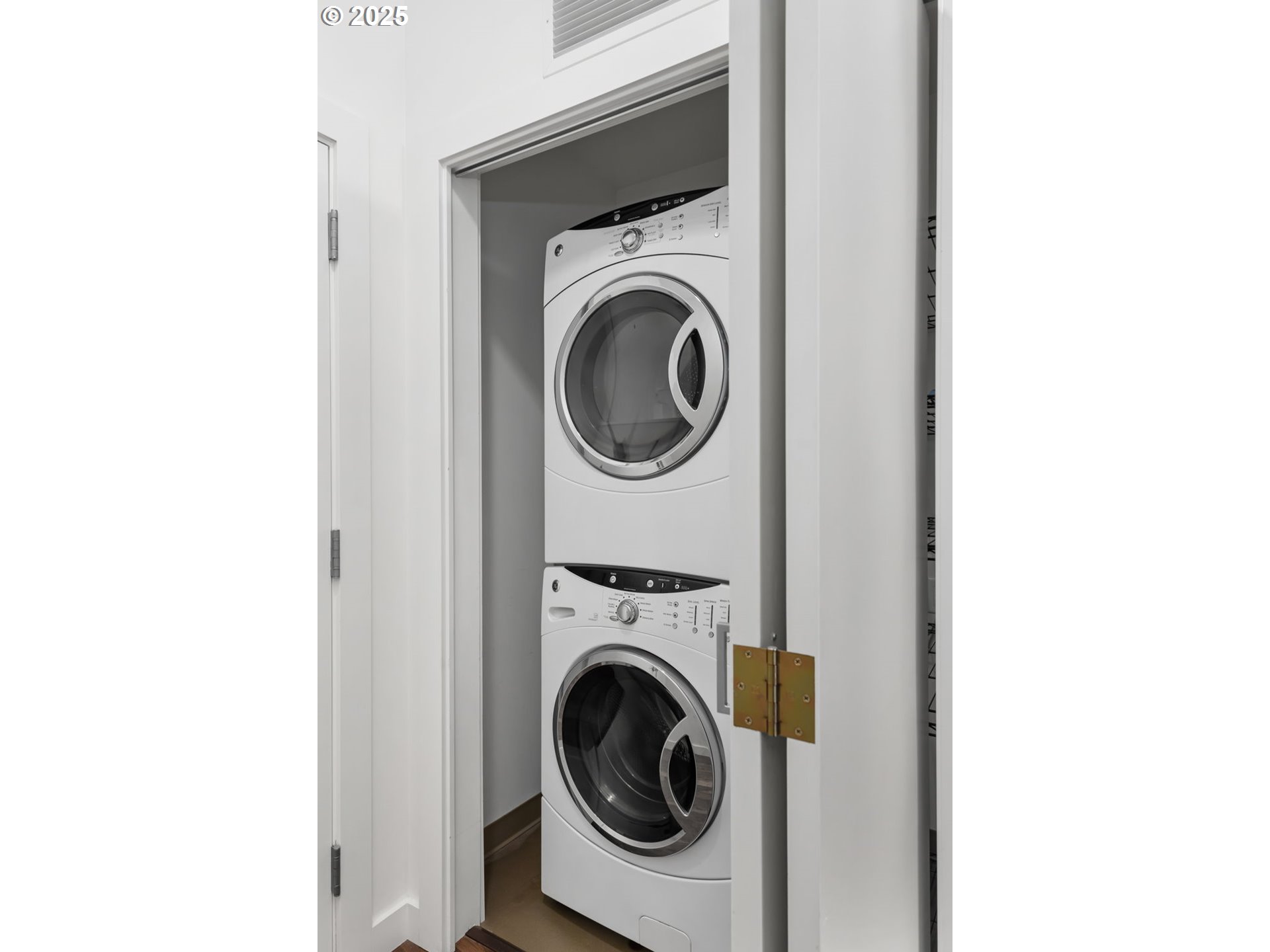 949 NW OVERTON ST 1304