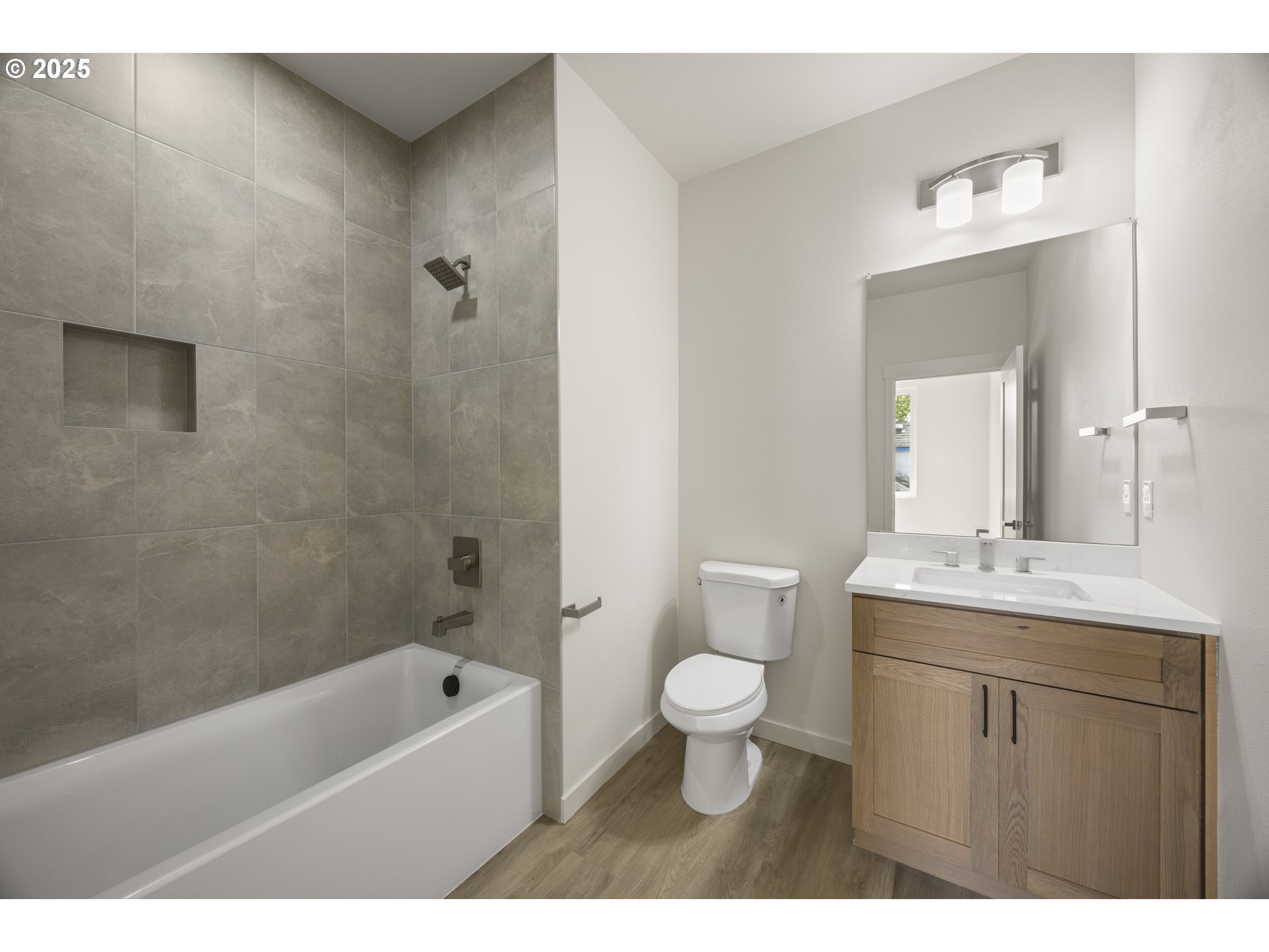 5864 N MISSOURI AVE 3