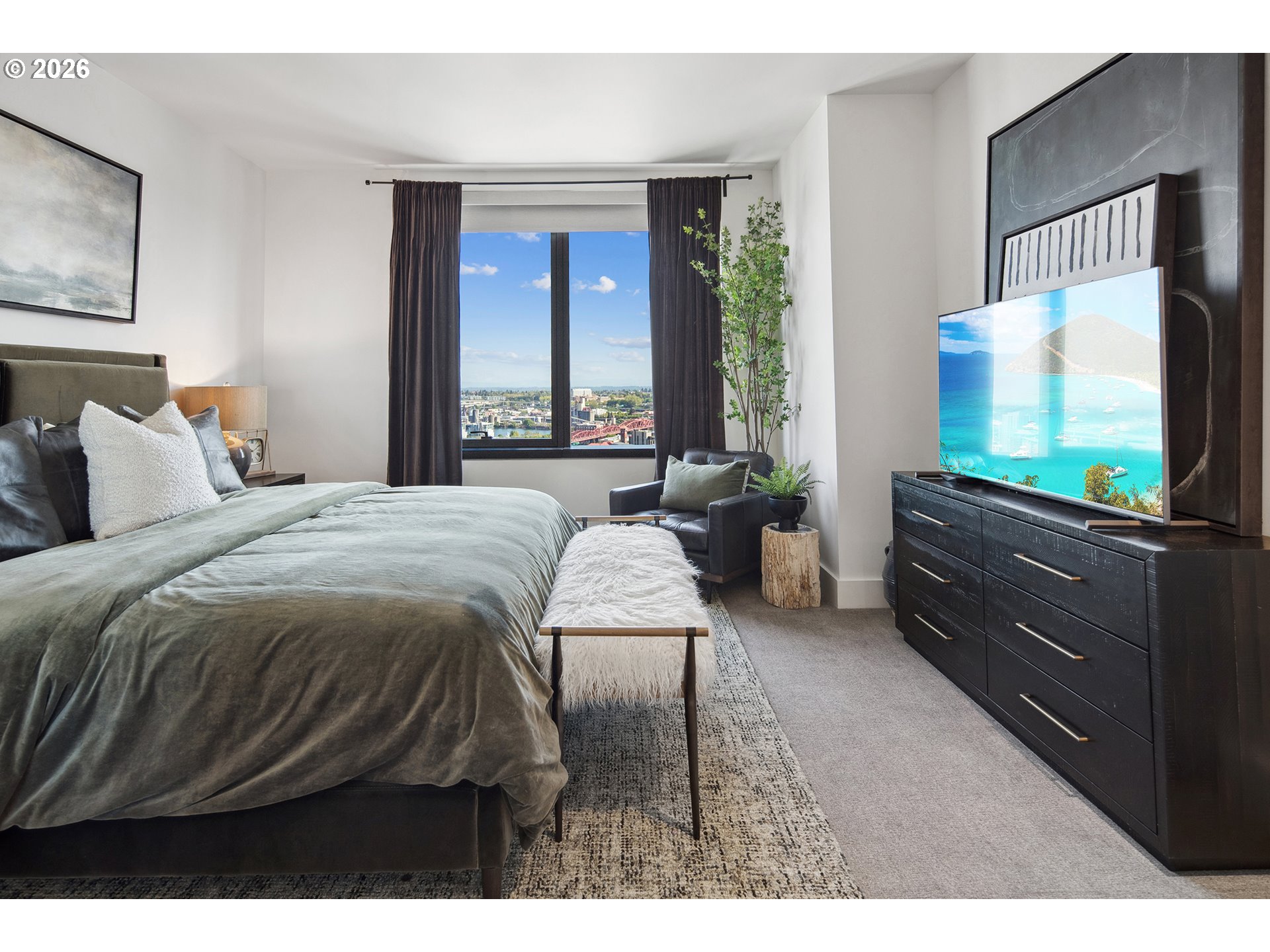 550 SW 10TH AVE 2306