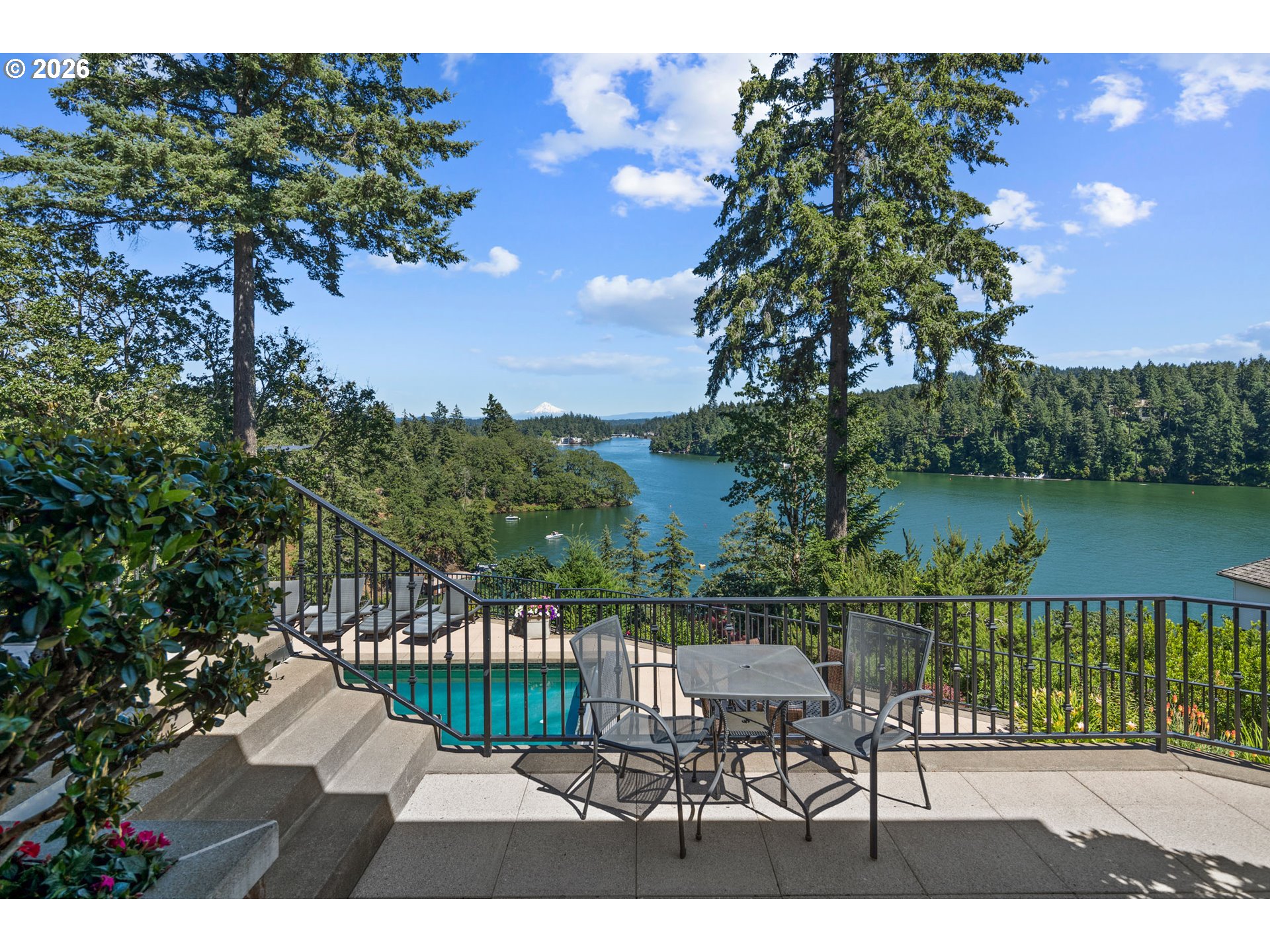 15599 VILLAGE DR