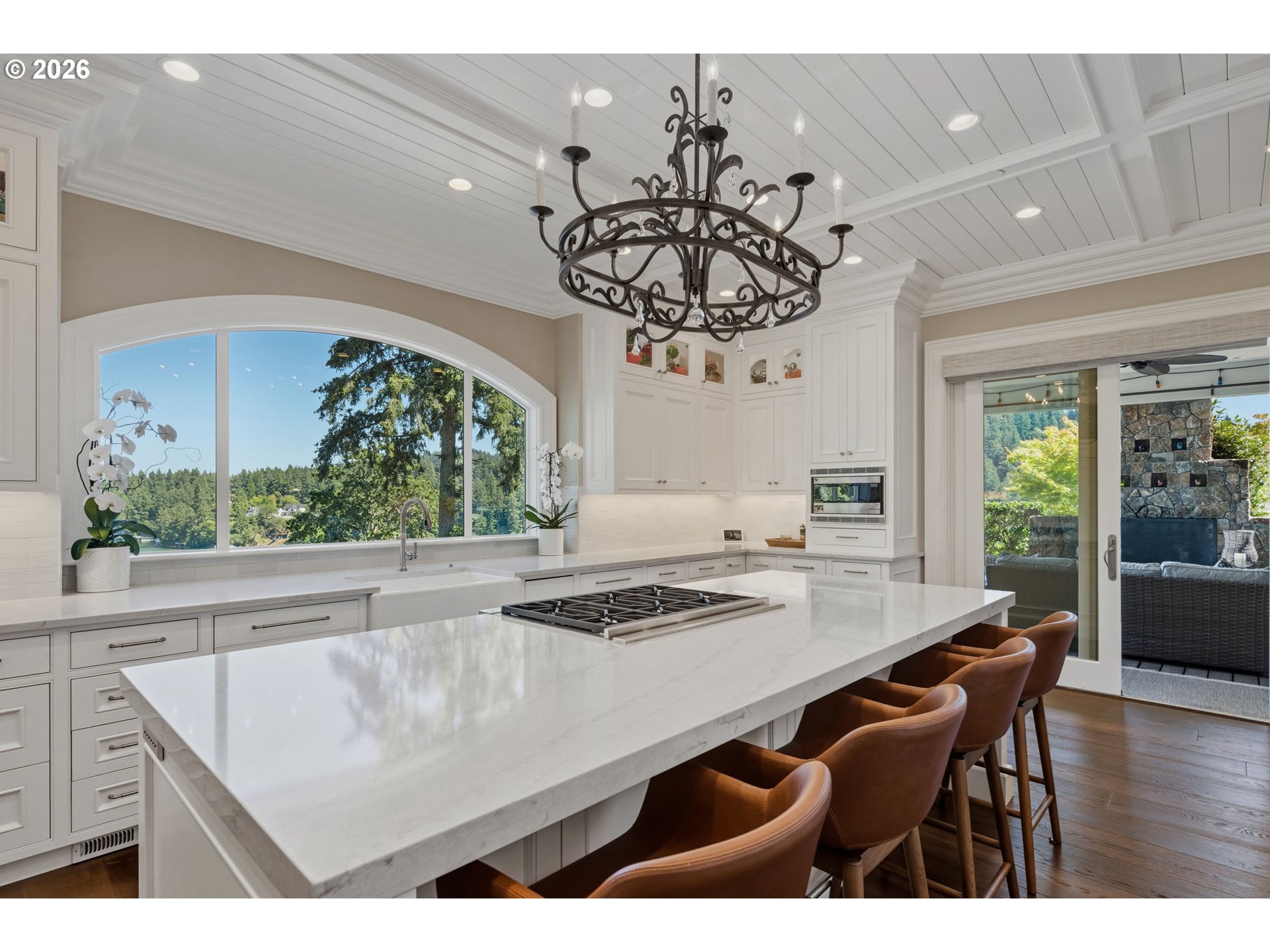 15599 VILLAGE DR