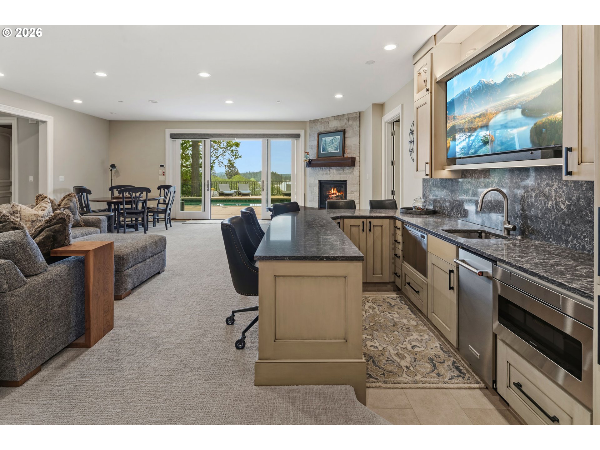 15599 VILLAGE DR