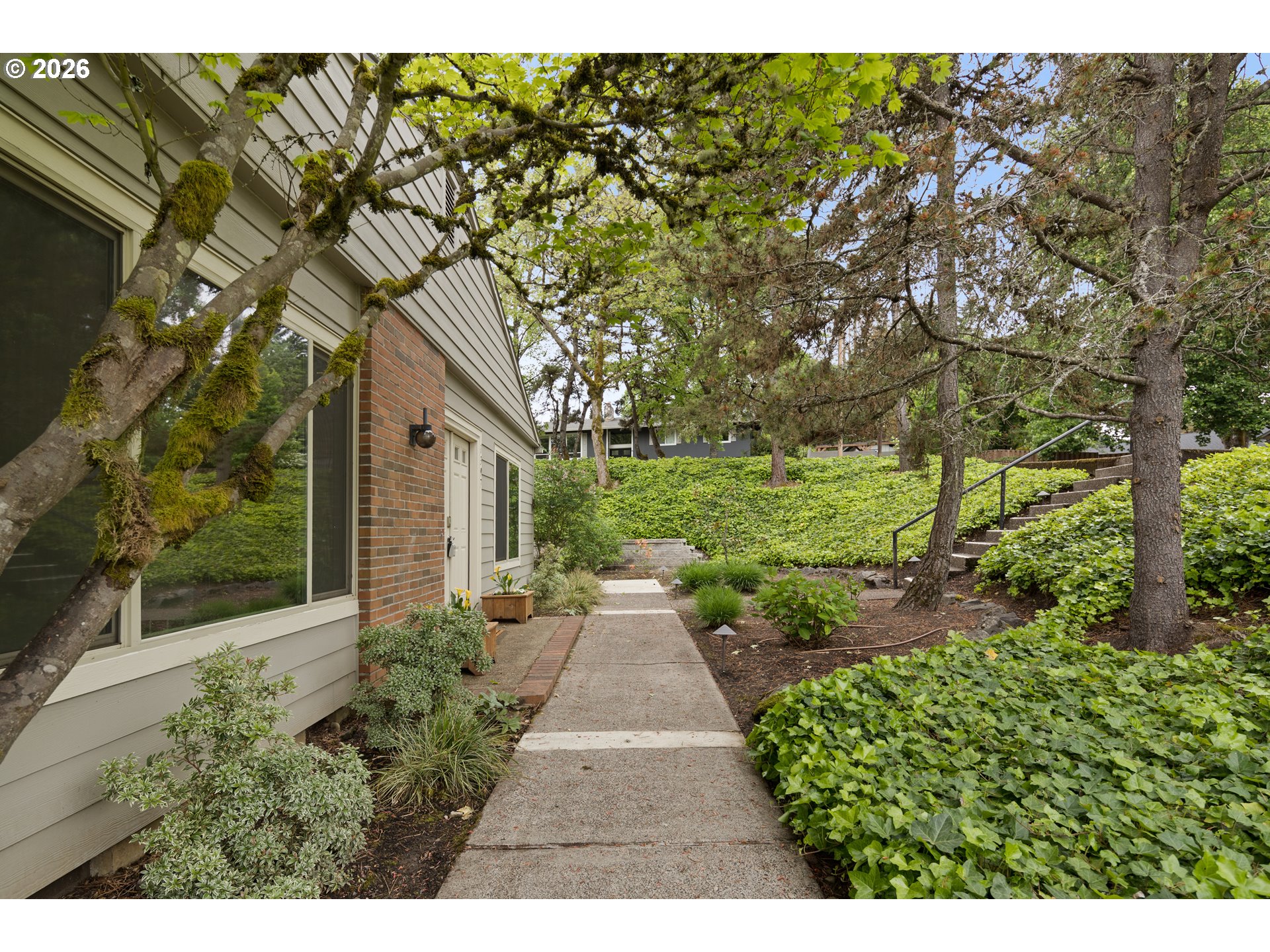 1397 BONNIEBRAE DR