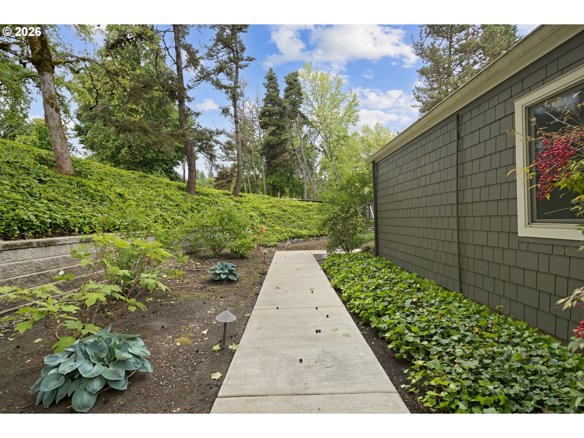 1397 BONNIEBRAE DR