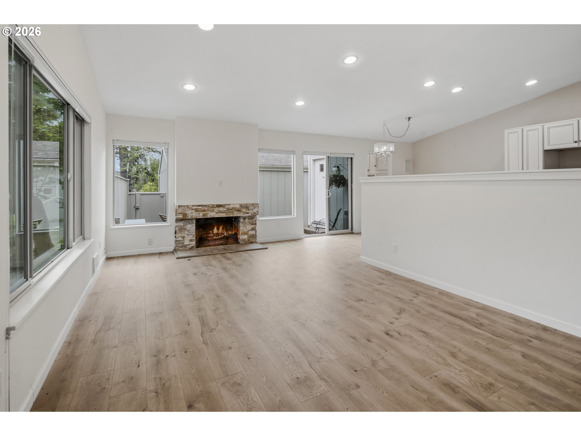 1397 BONNIEBRAE DR