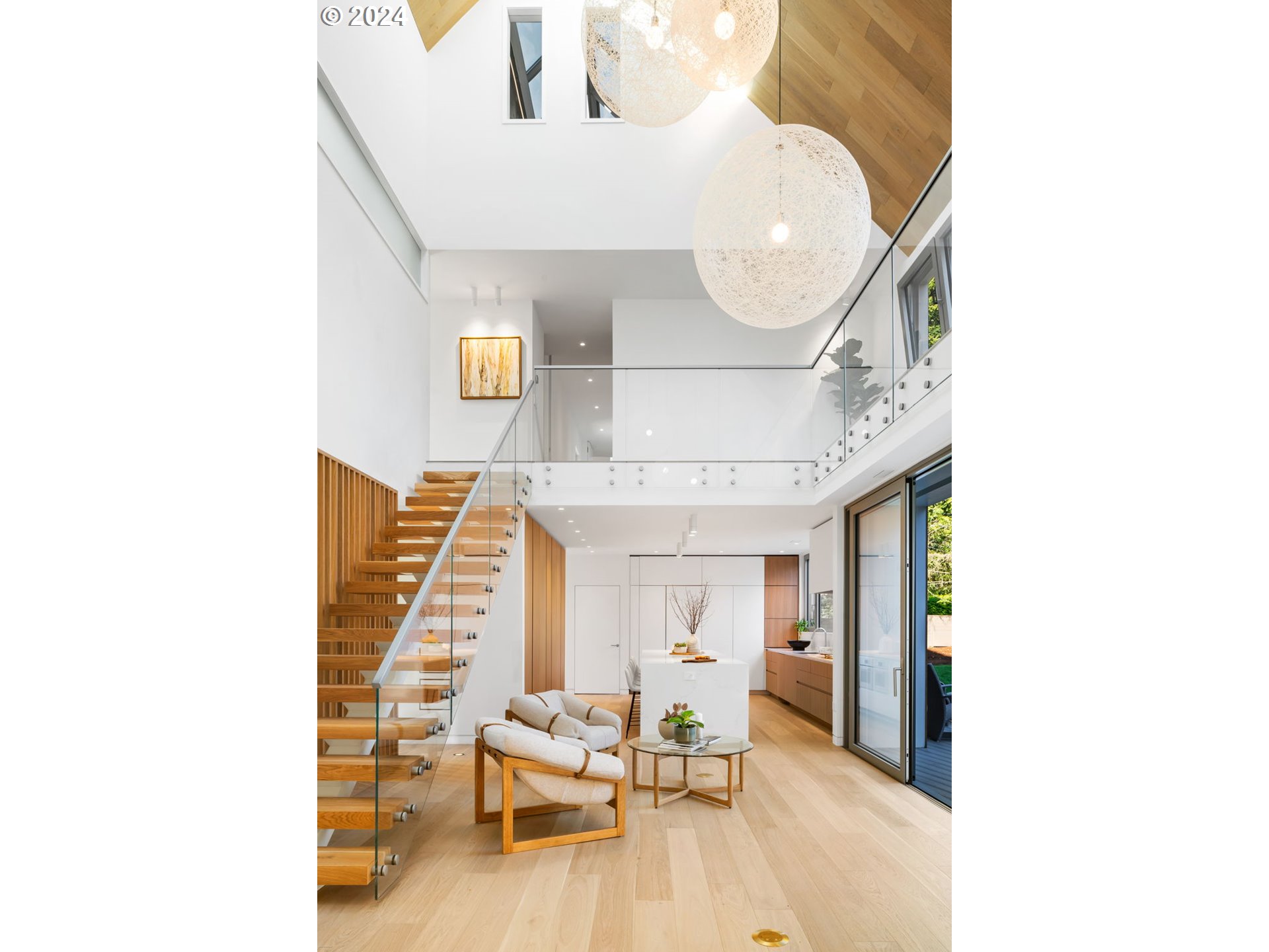 948 S PALATINE HILL RD