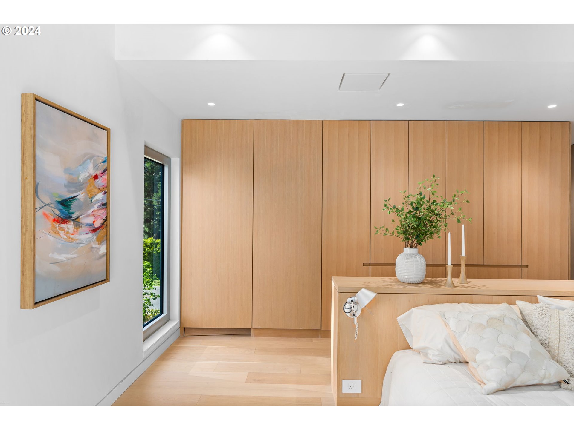 948 S PALATINE HILL RD