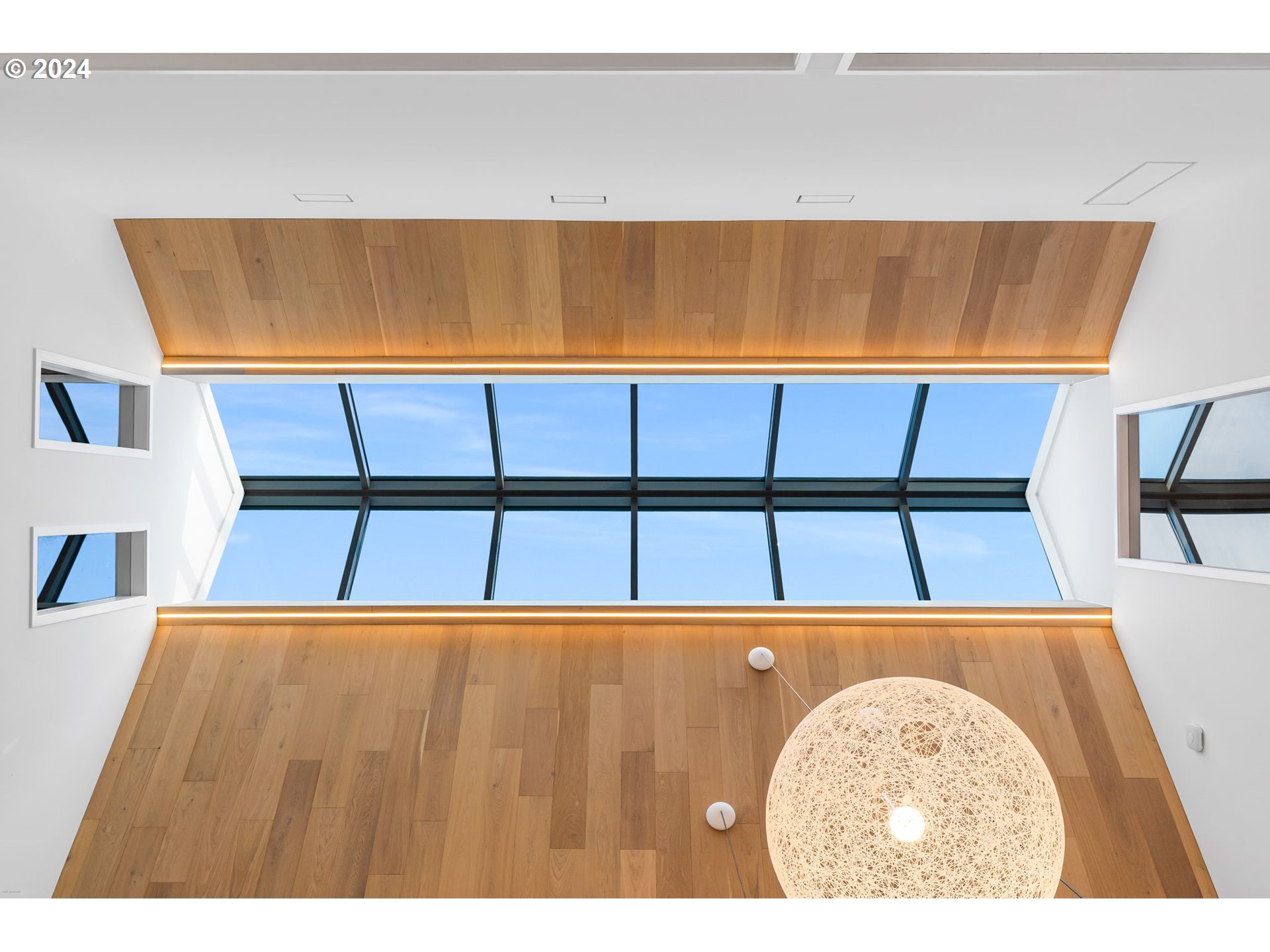 948 S PALATINE HILL RD