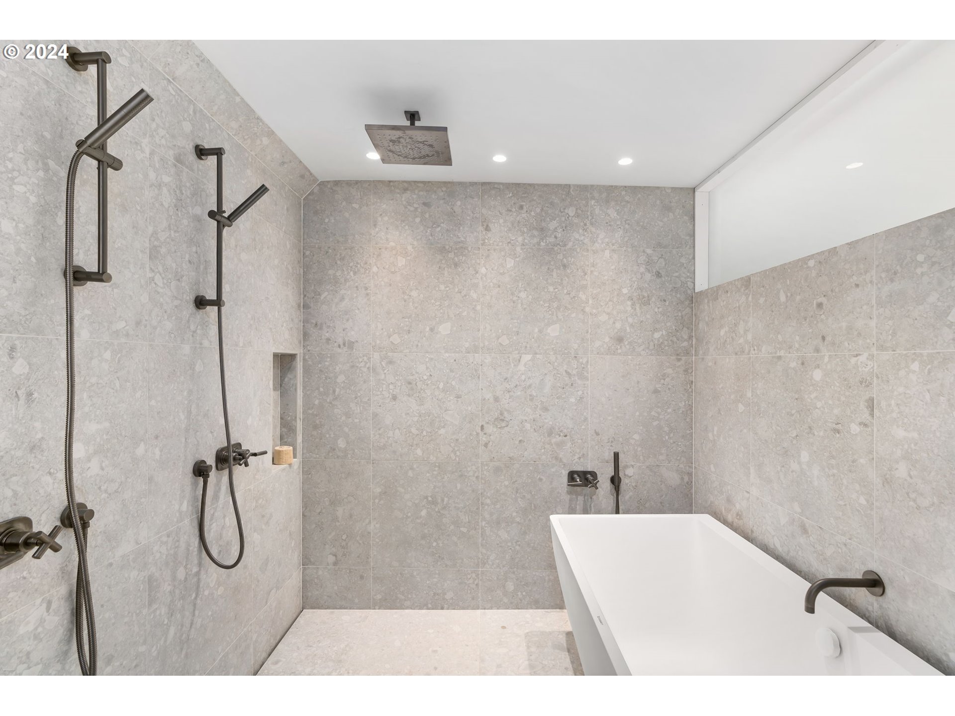 948 S PALATINE HILL RD