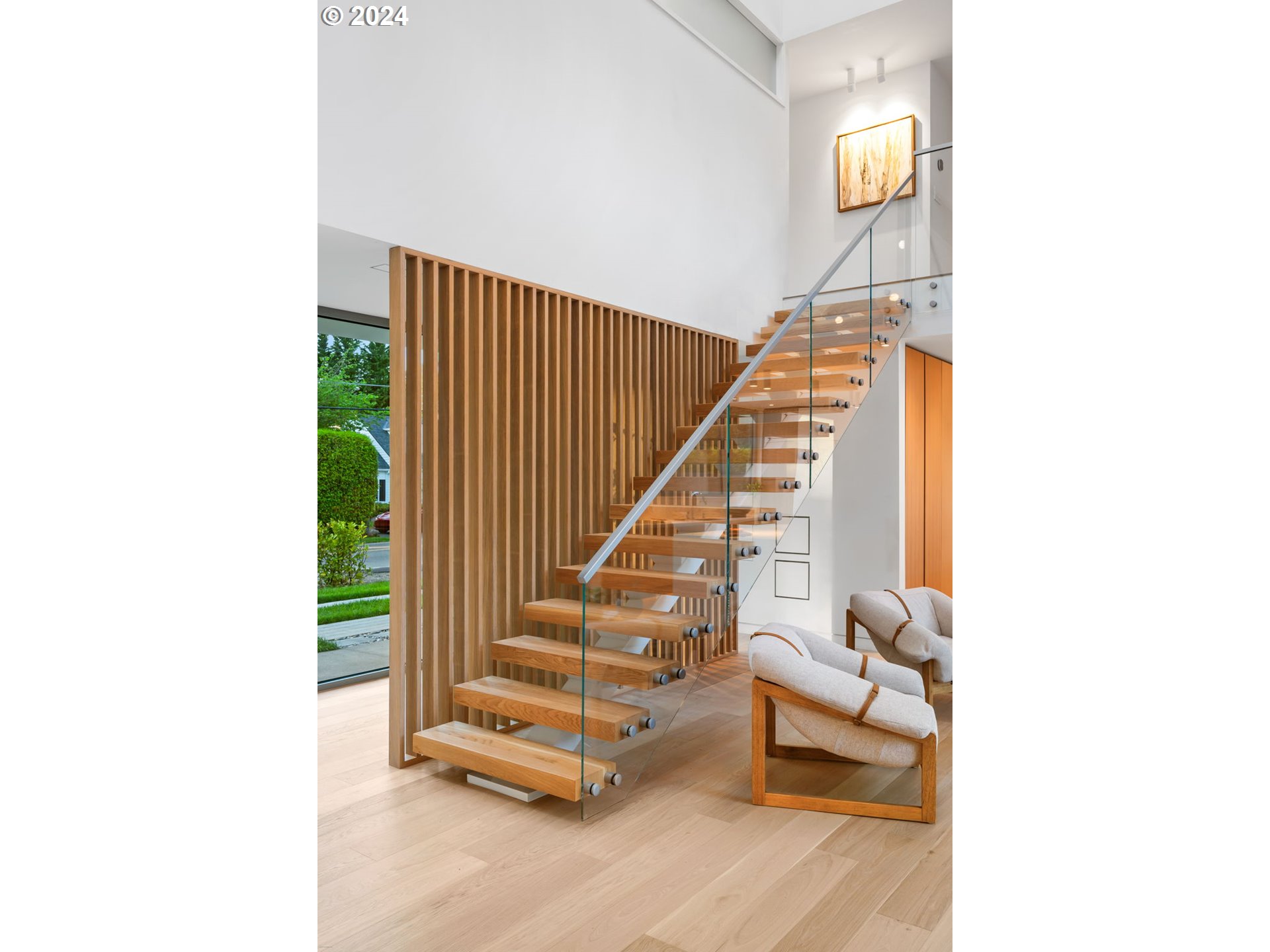 948 S PALATINE HILL RD